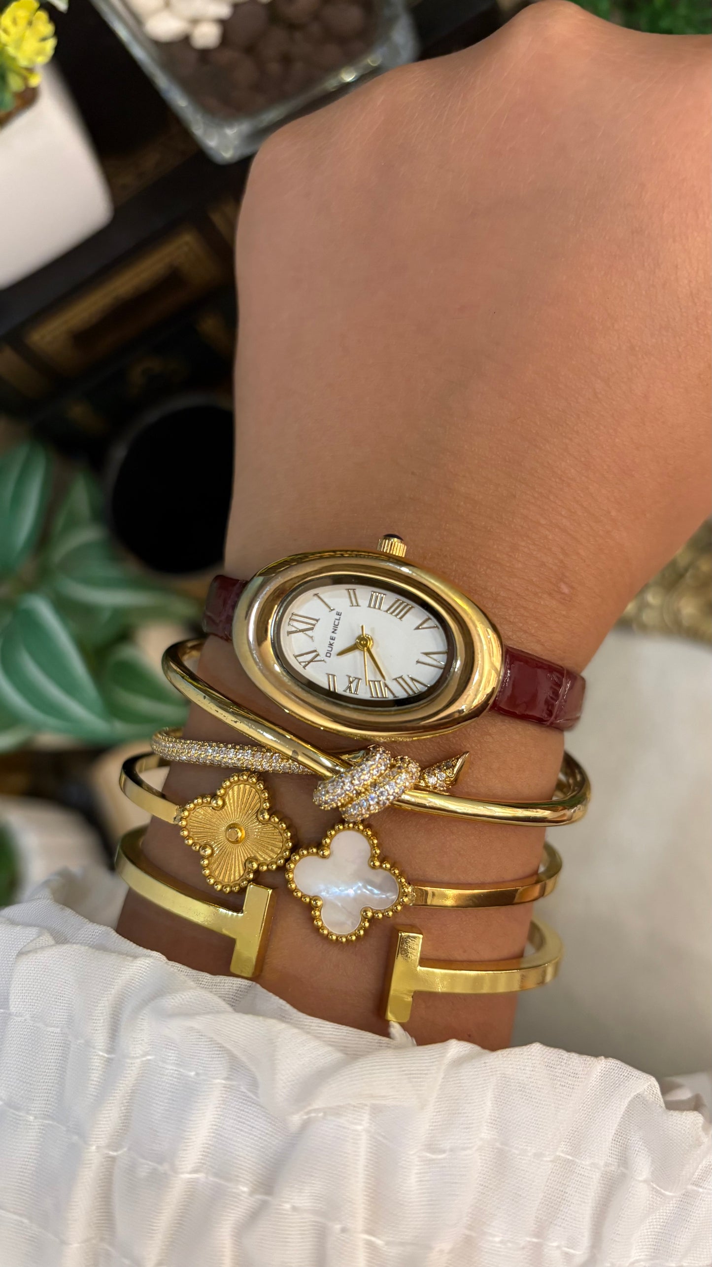 Vintage Duke Nicle Baignoire Watch in Brown Leather Strap