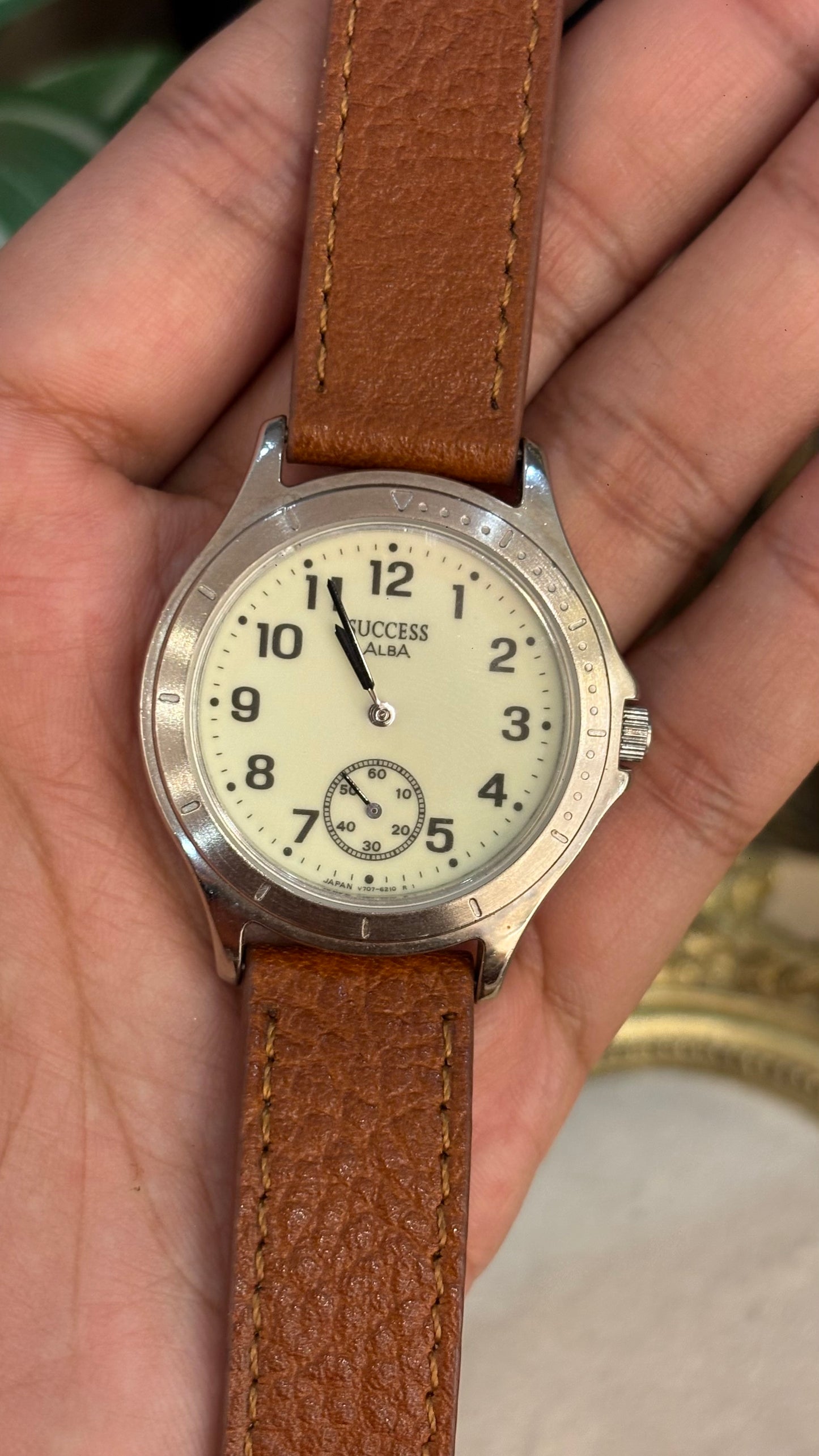 Vintage Success by Alba Seiko Working Chrono Men’s Watch in Brown Leather Straps