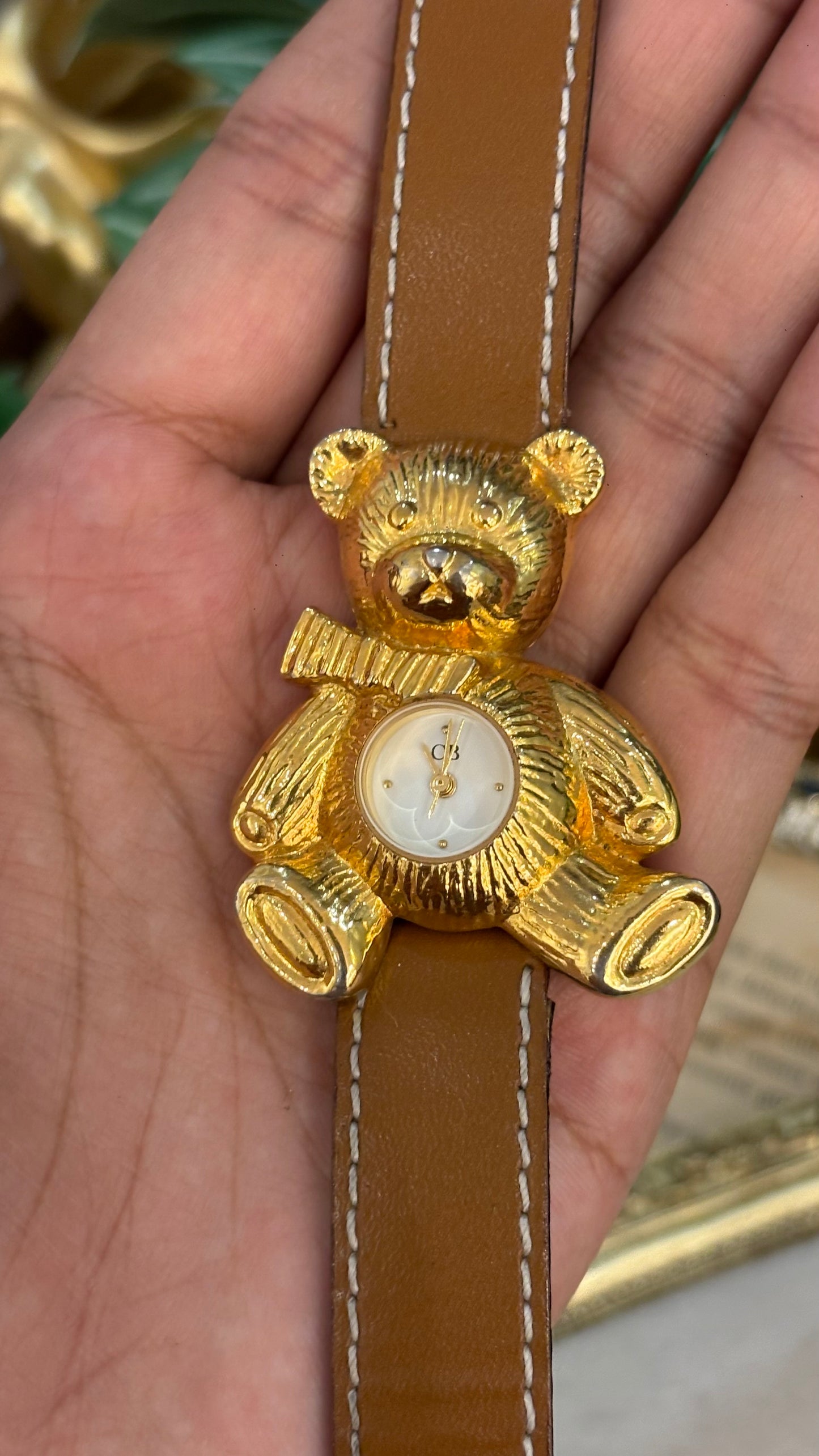 Vintage CB Bear Watch in Brown Leather Straps