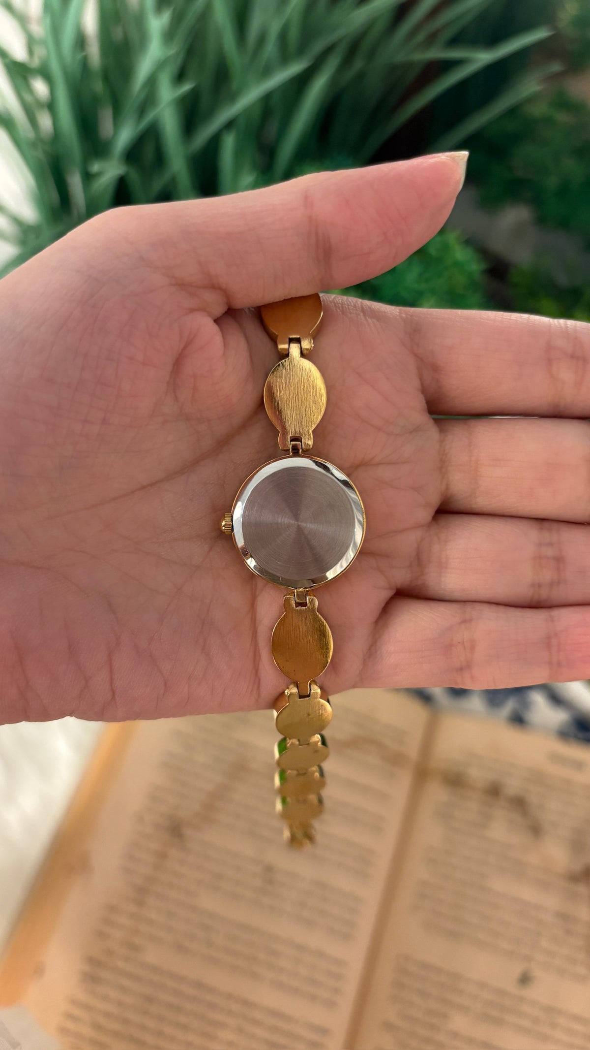 Rare Vintage Calinda Stone Accent Bracelet Watch in Gold Tone Quartz