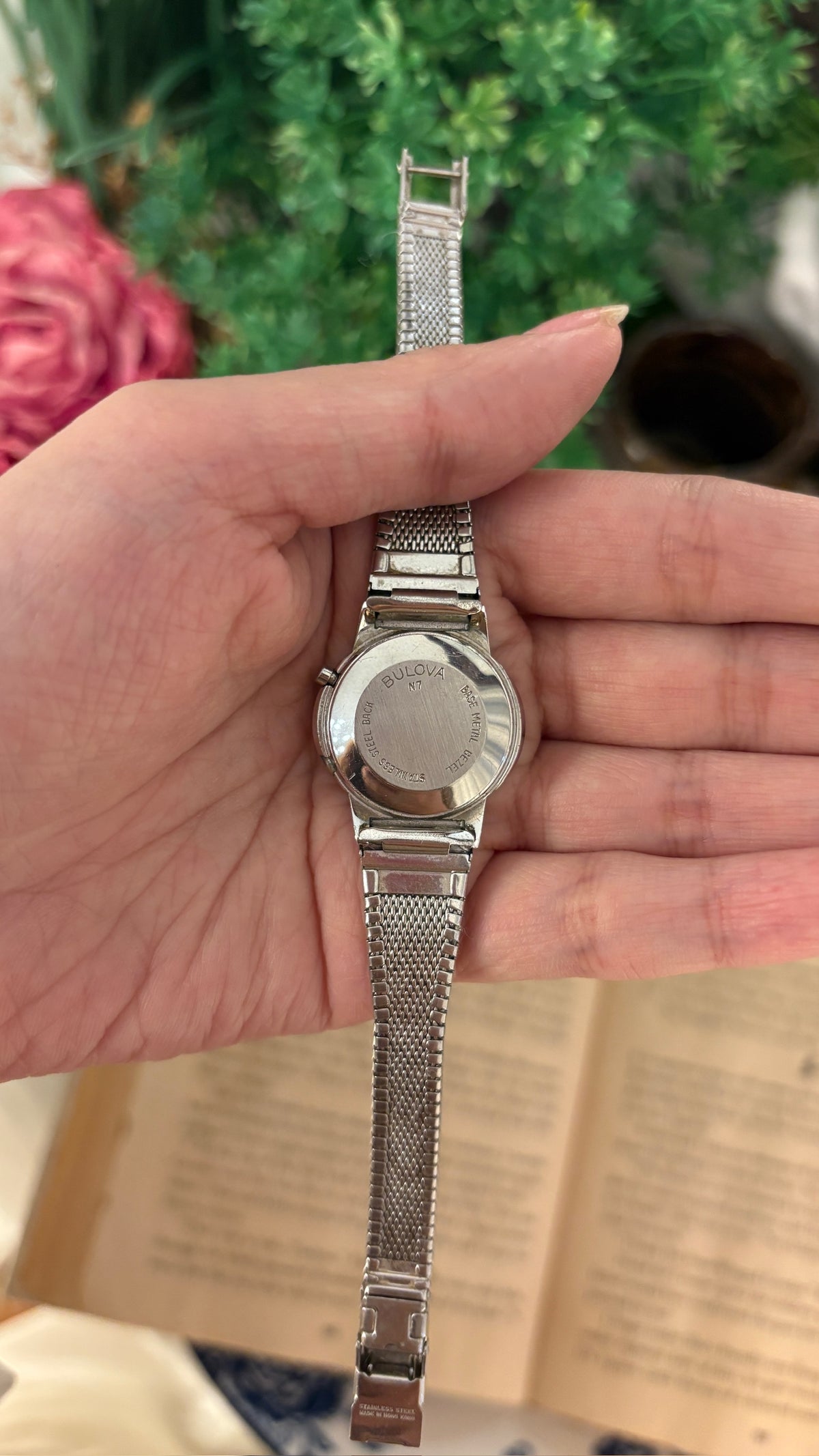 Rare Vintage Bulova Swiss Digital Oval Watch in Silver Tone Quartz