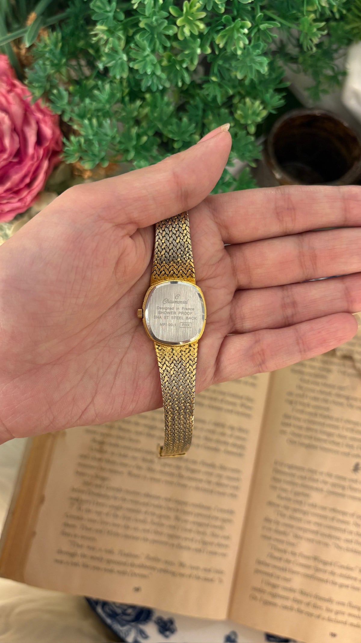 Rare Vintage Chaumontel Mesh Dress Watch in Gold Tone Quartz