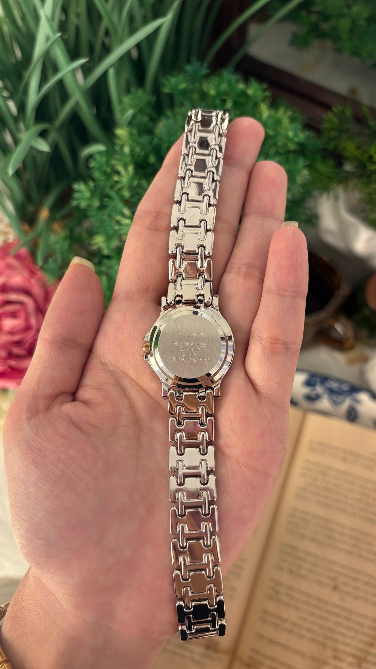 Vintage Freeway Citizen Classic Watch in Two-Tone Quartz