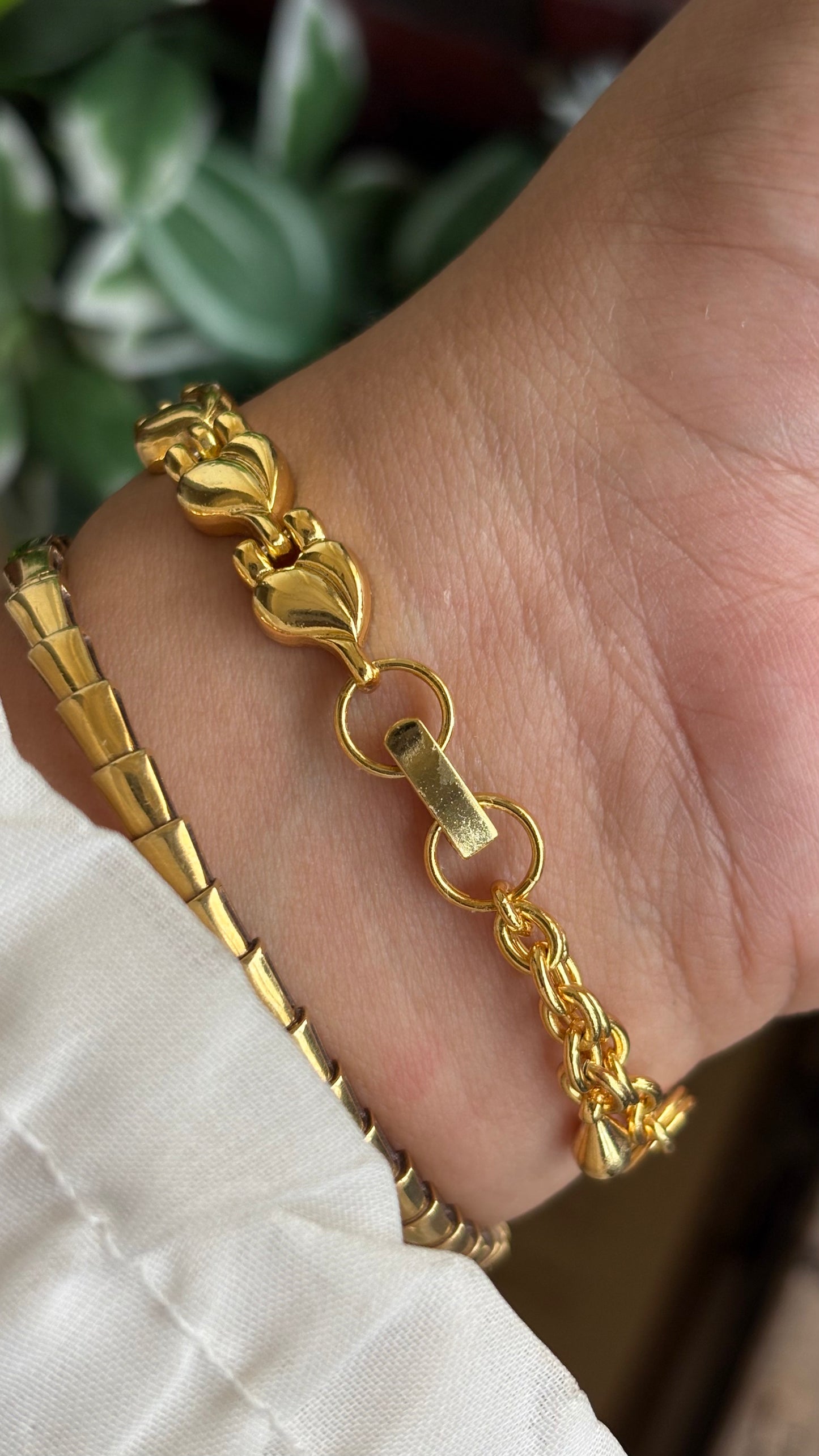 Vintage Claudia Watch in Gold Tone Black Oval Dial Heart Straps