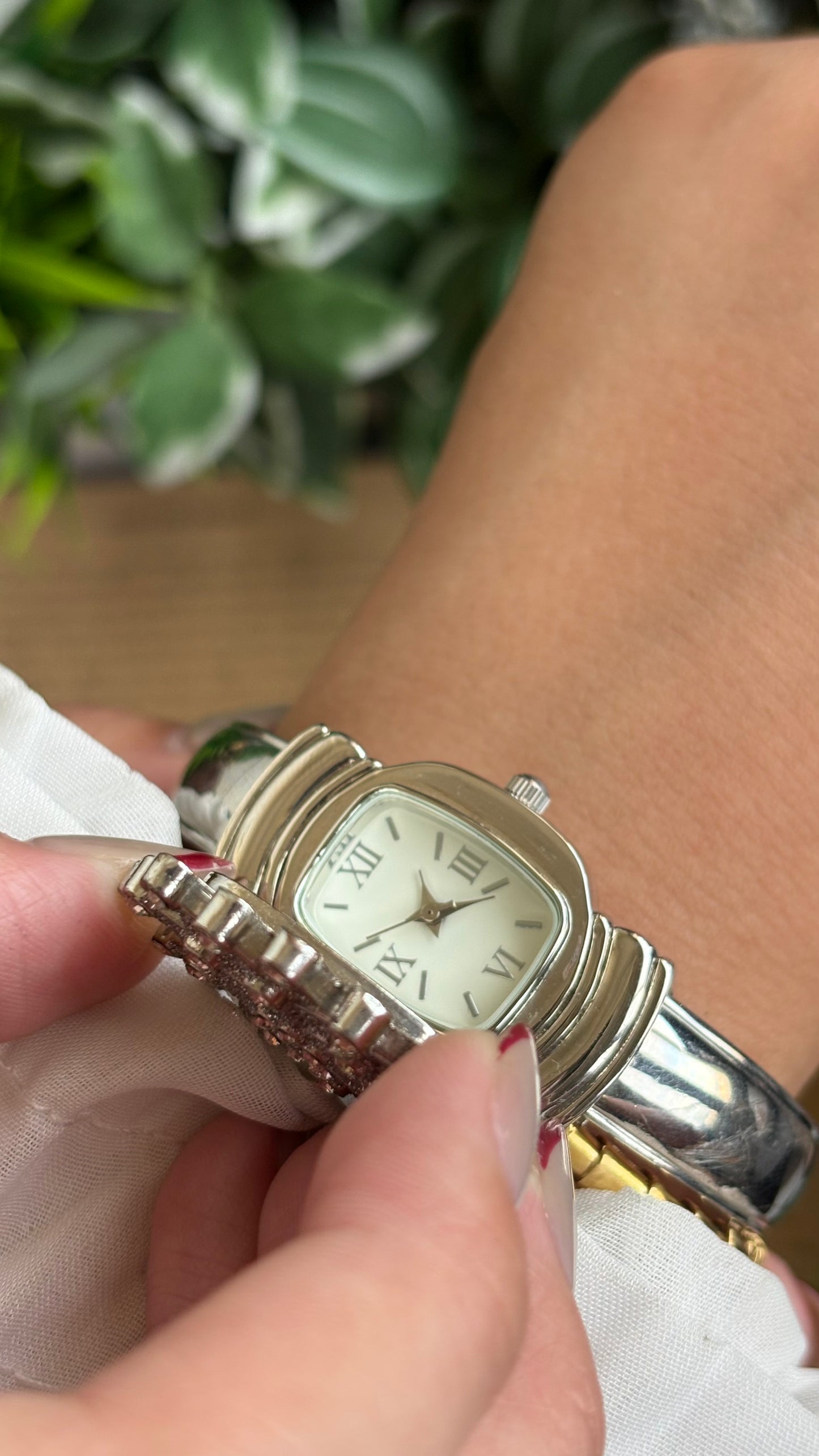 Vintage Peekaboo Snowflake Bejeweled Watch in Silver Tone