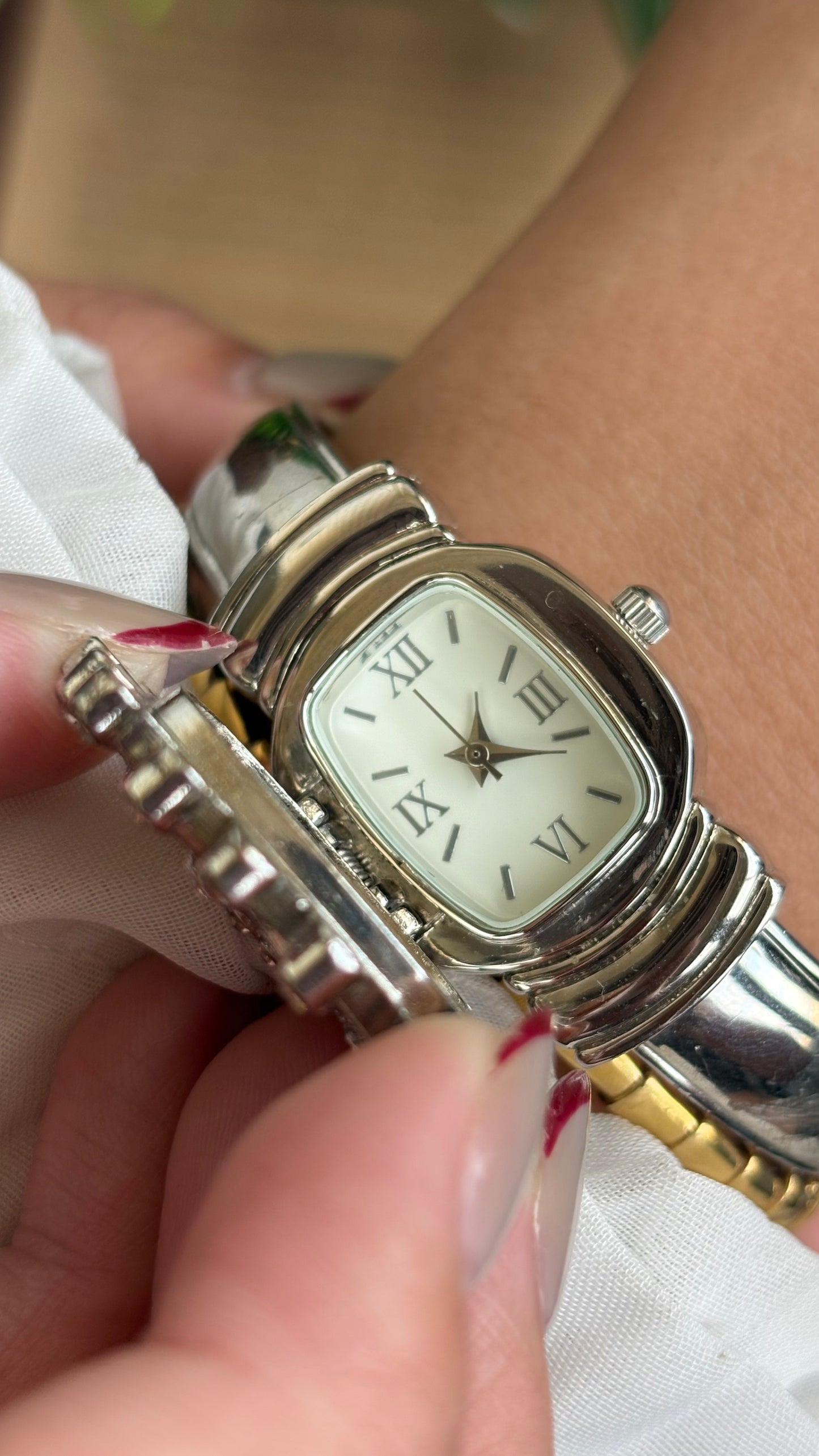 Vintage Peekaboo Snowflake Bejeweled Watch in Silver Tone
