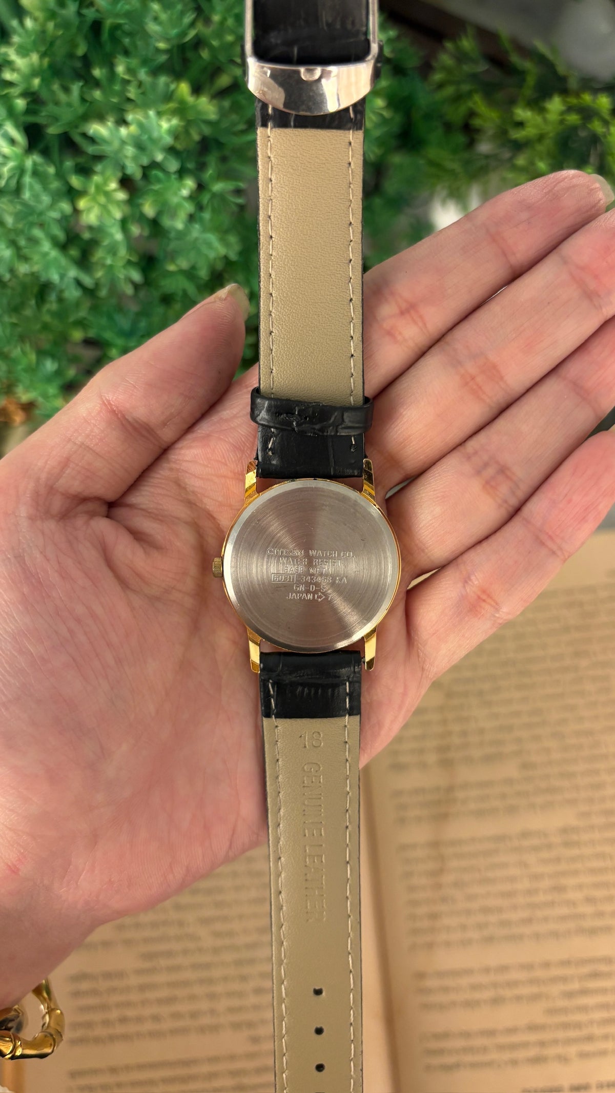Rare Vintage Junction Citizen Roman Bezel Watch in Gold Tone Black Leather Quartz