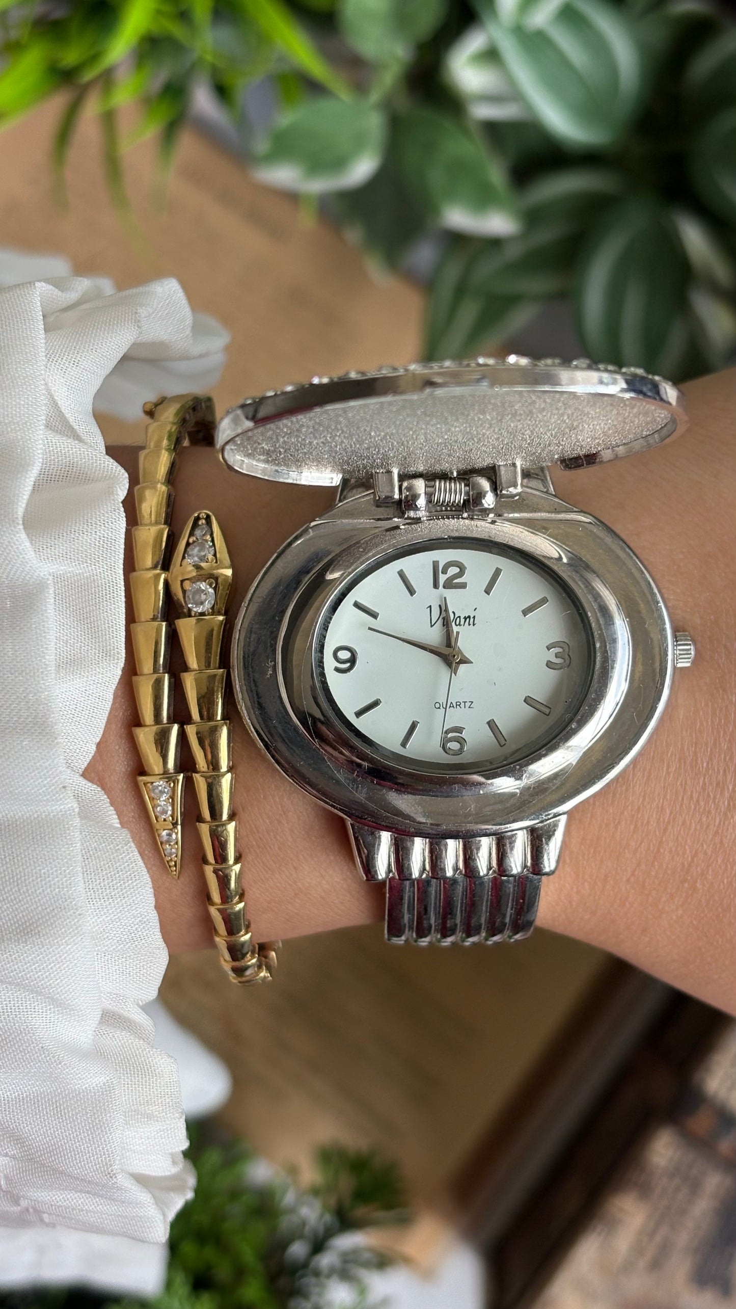 Vintage Vivani Abalone Shell Rare Peekaboo Watch in Silver Tone