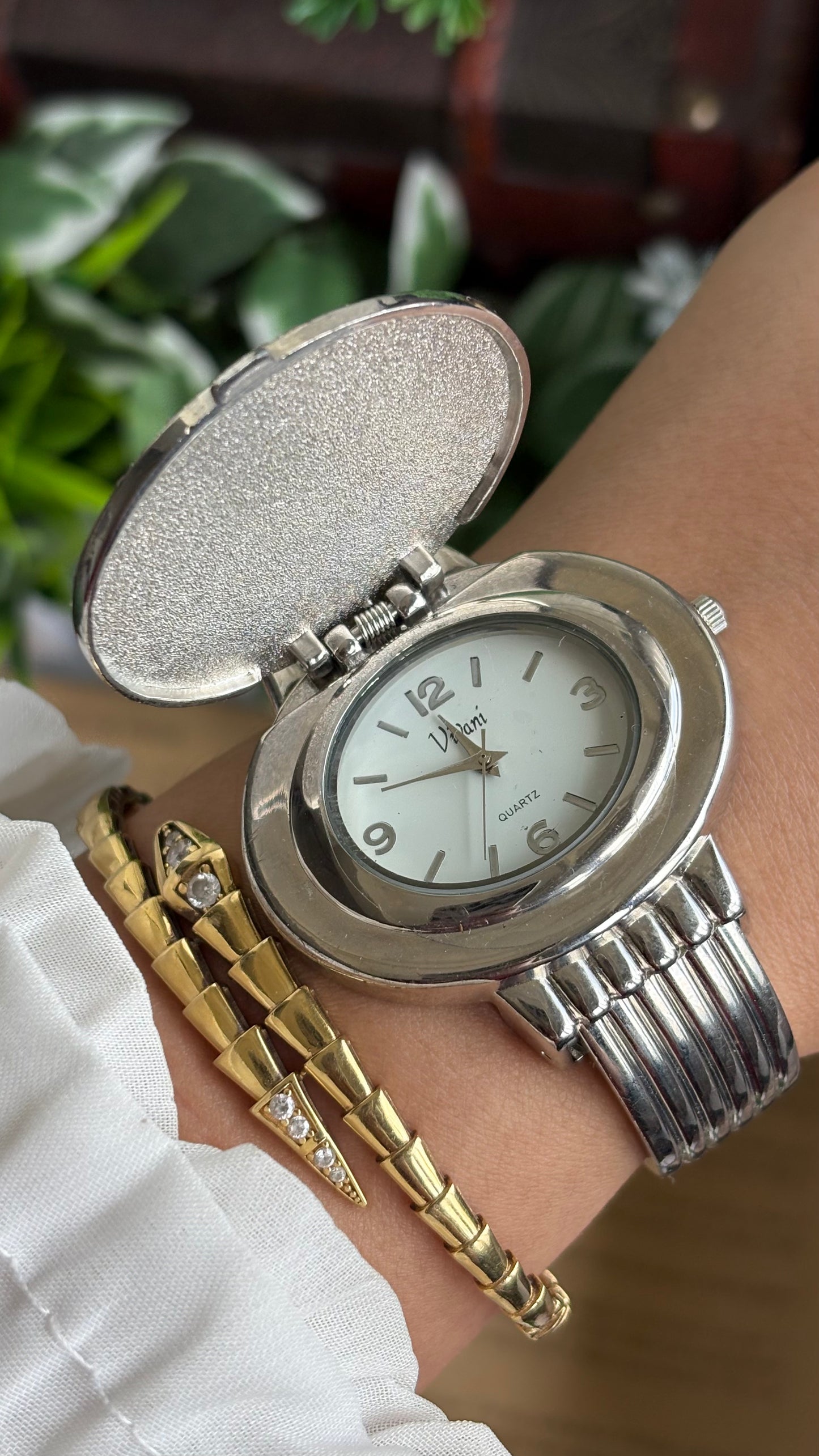 Vintage Vivani Abalone Shell Rare Peekaboo Watch in Silver Tone