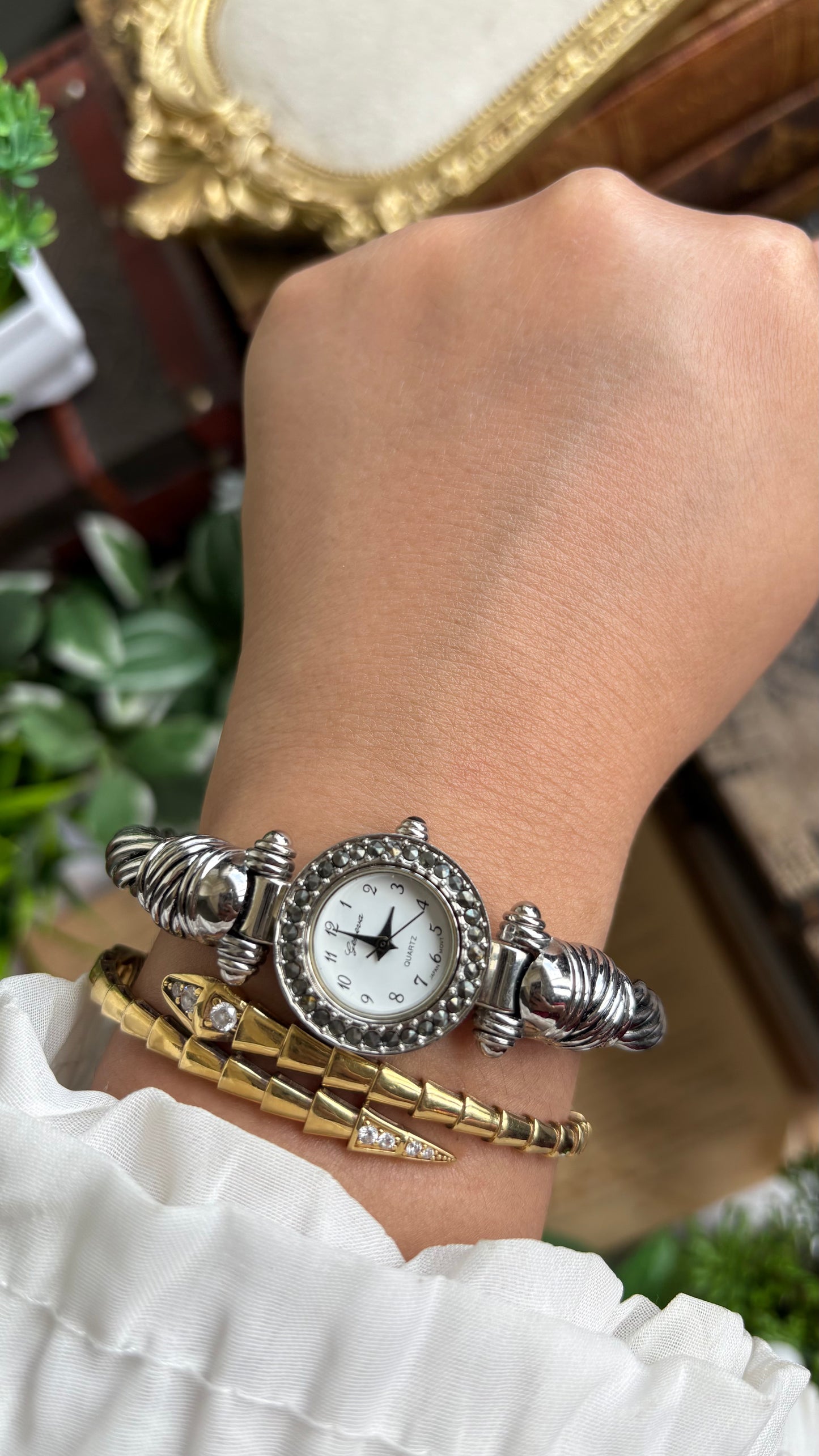 Vintage Geneva Rare Bangle Watch in Silver Tone Rope Style