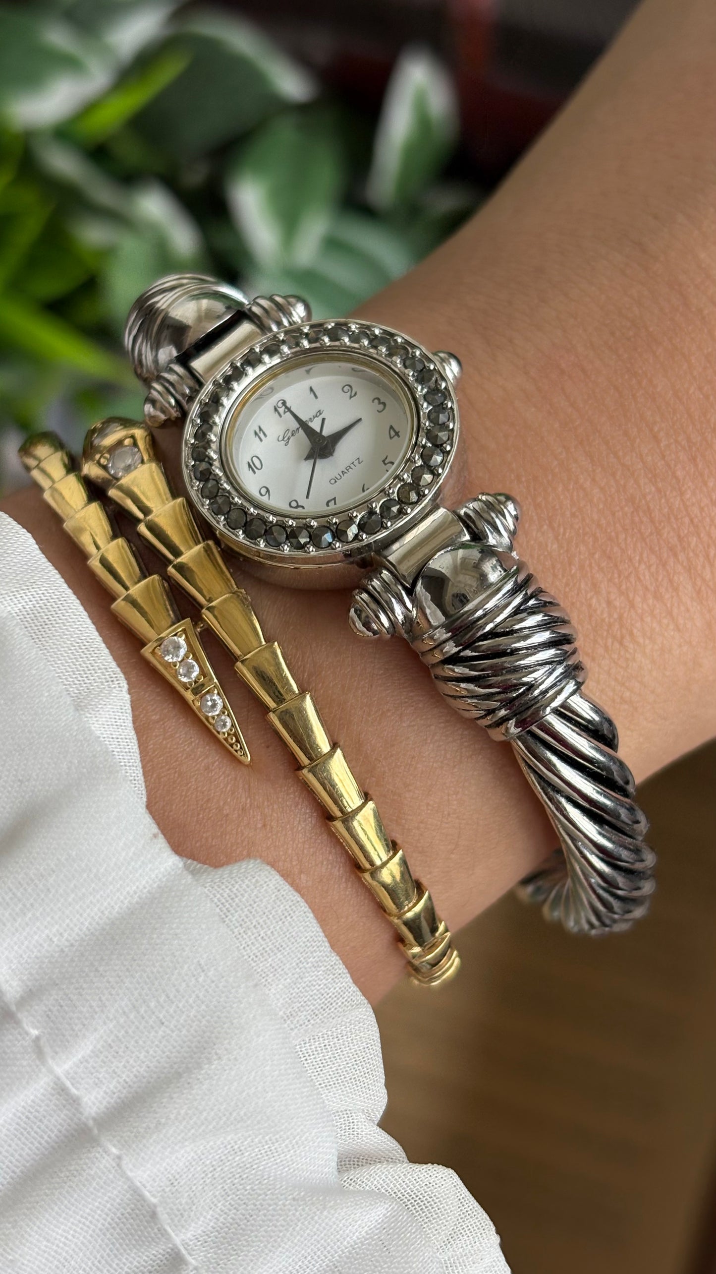 Vintage Geneva Rare Bangle Watch in Silver Tone Rope Style