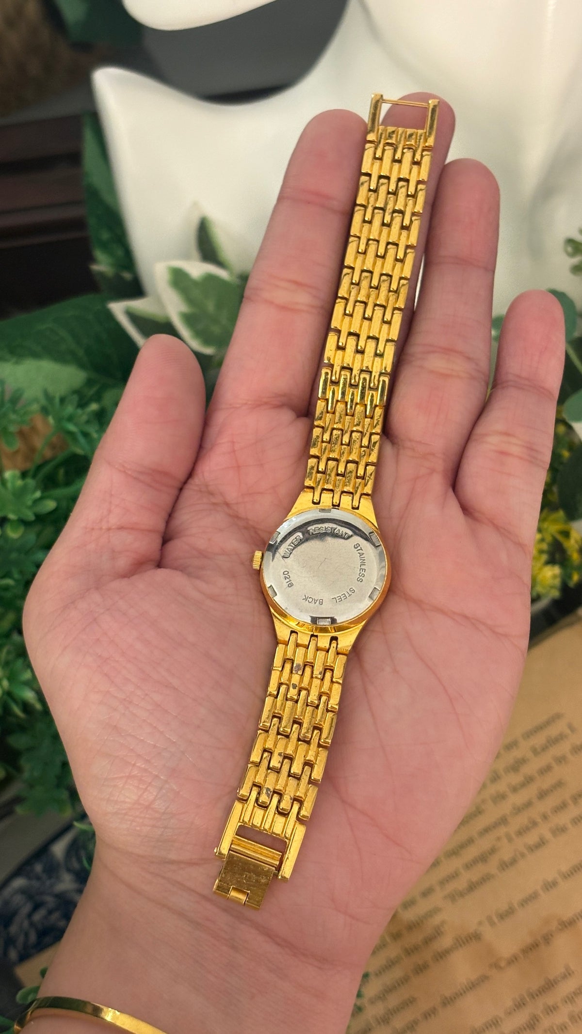 Vintage Premier Classic Watch in Gold Tone Quartz