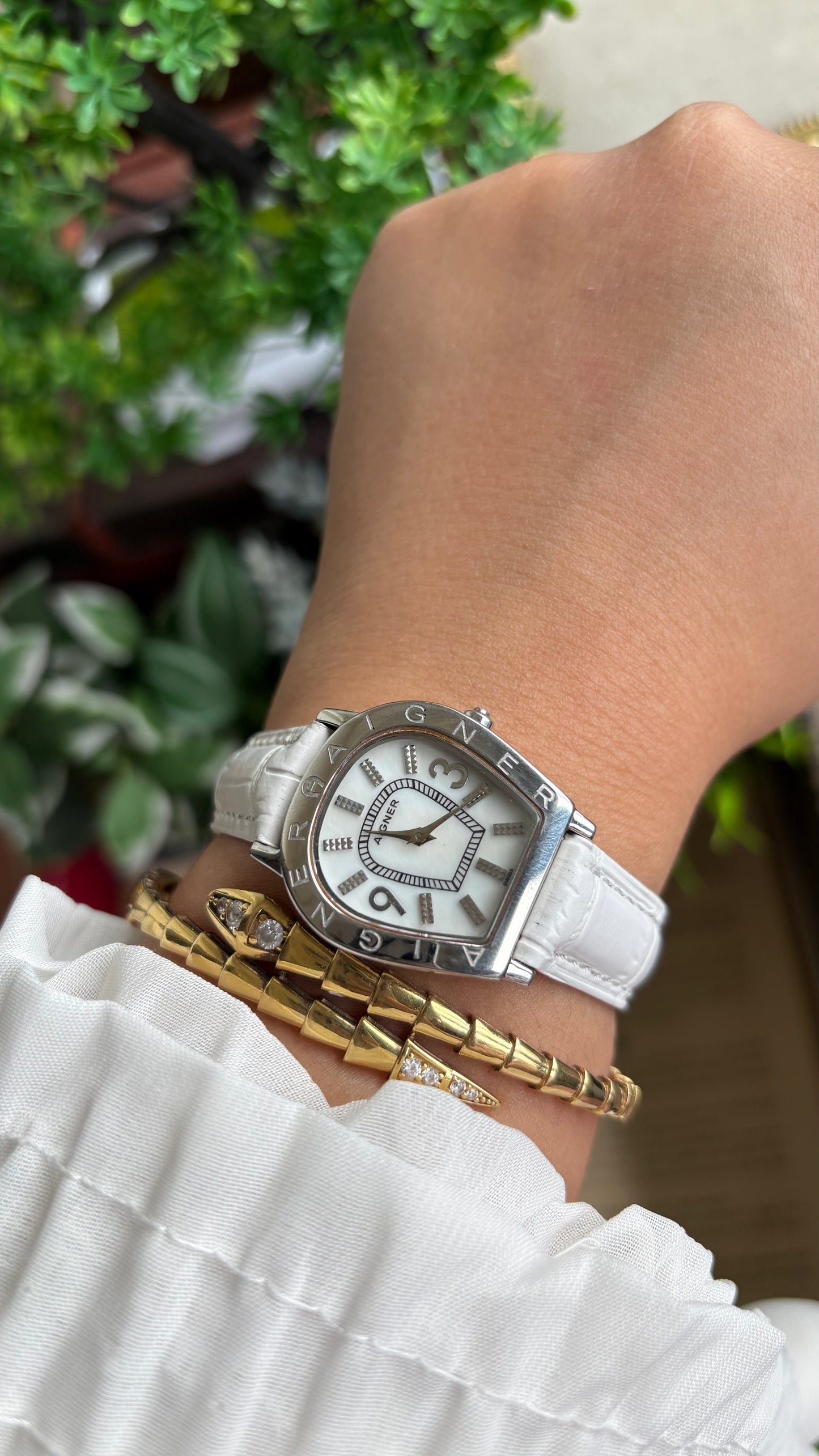 Extremely Rare Vintage Aigner Women’s Dress Watch in White Leather Strap