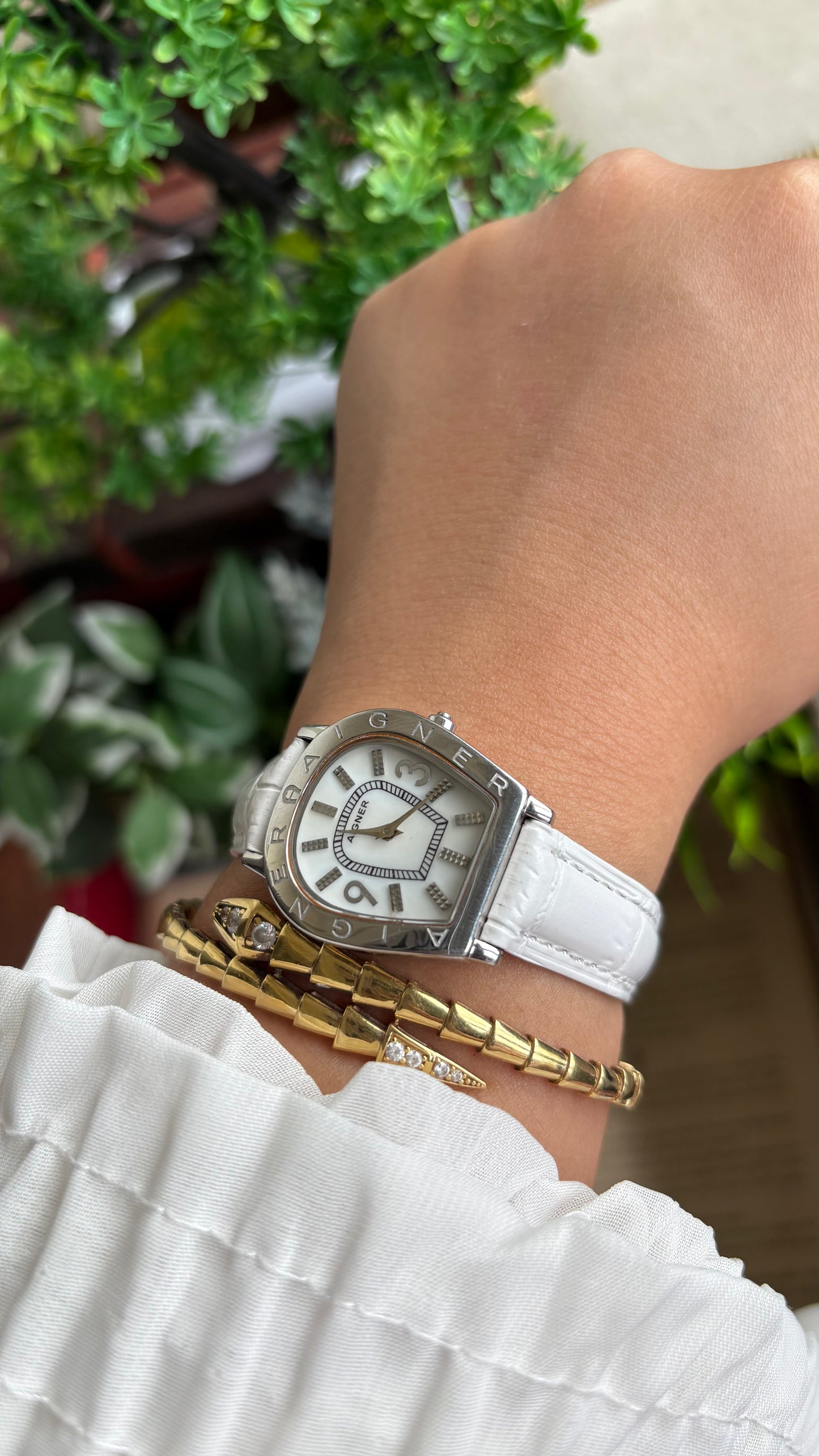 Extremely Rare Vintage Aigner Women’s Dress Watch in White Leather Strap
