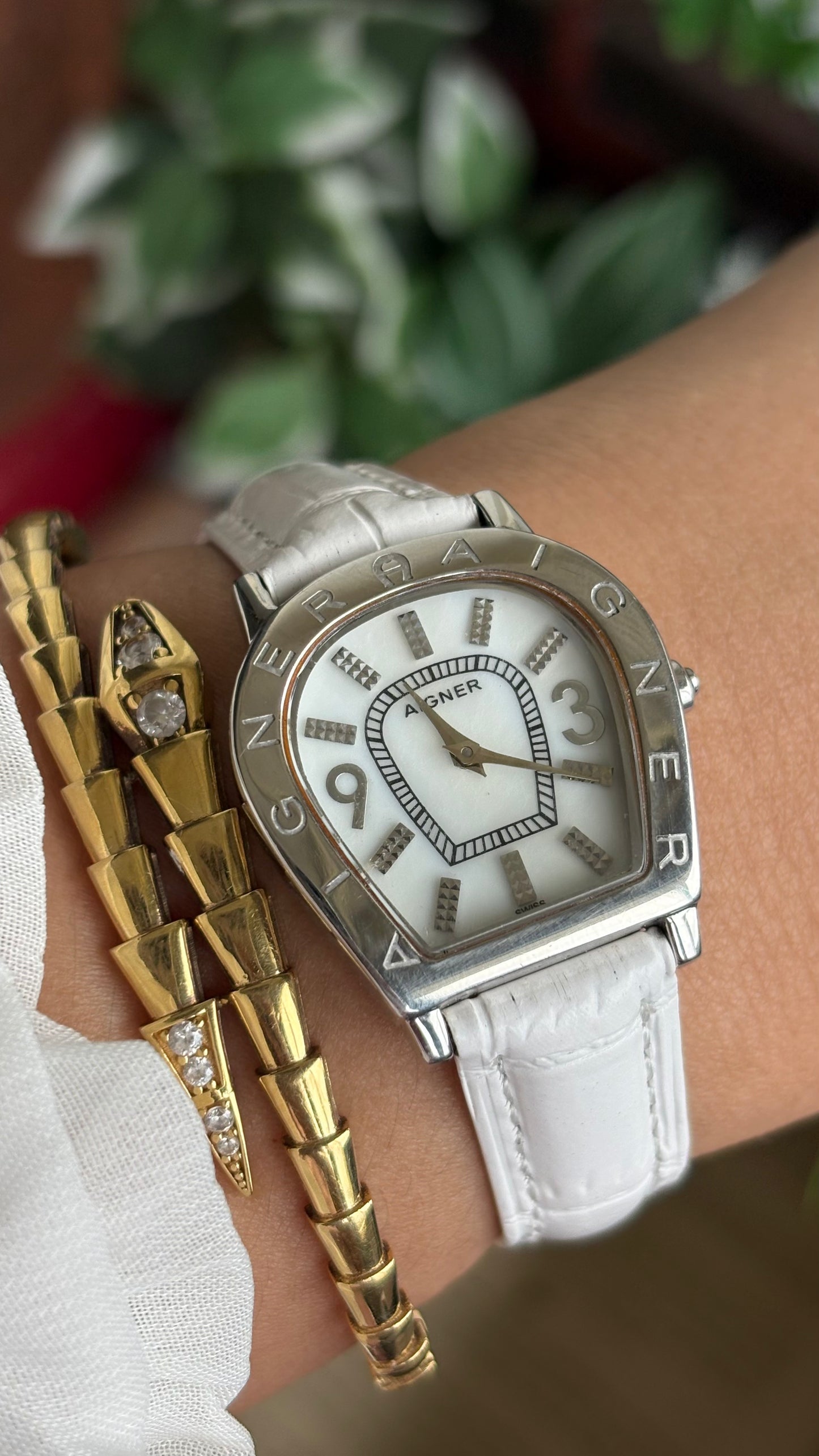 Extremely Rare Vintage Aigner Women’s Dress Watch in White Leather Strap