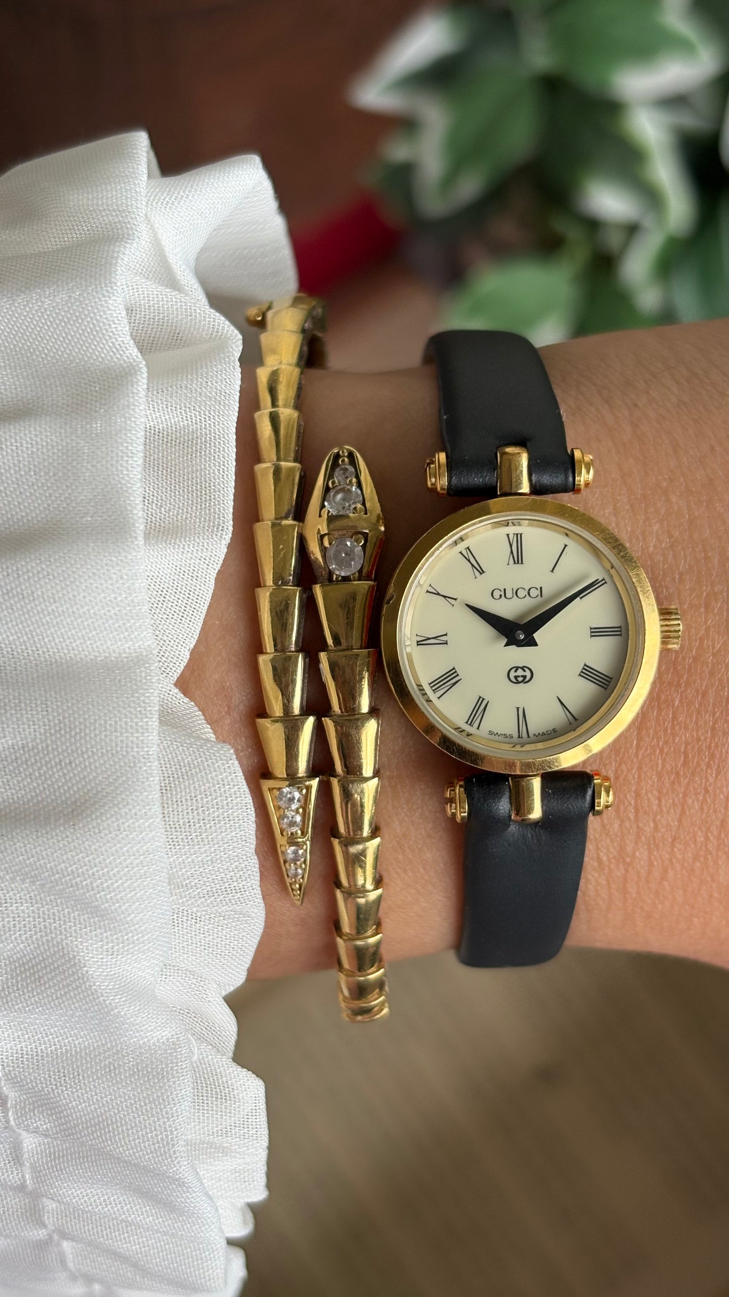 Vintage Gucci Women’s Dress Watch in Black Leather Strap Rare Cherryline Bezel Accent in Roman Dial with Gucci Box