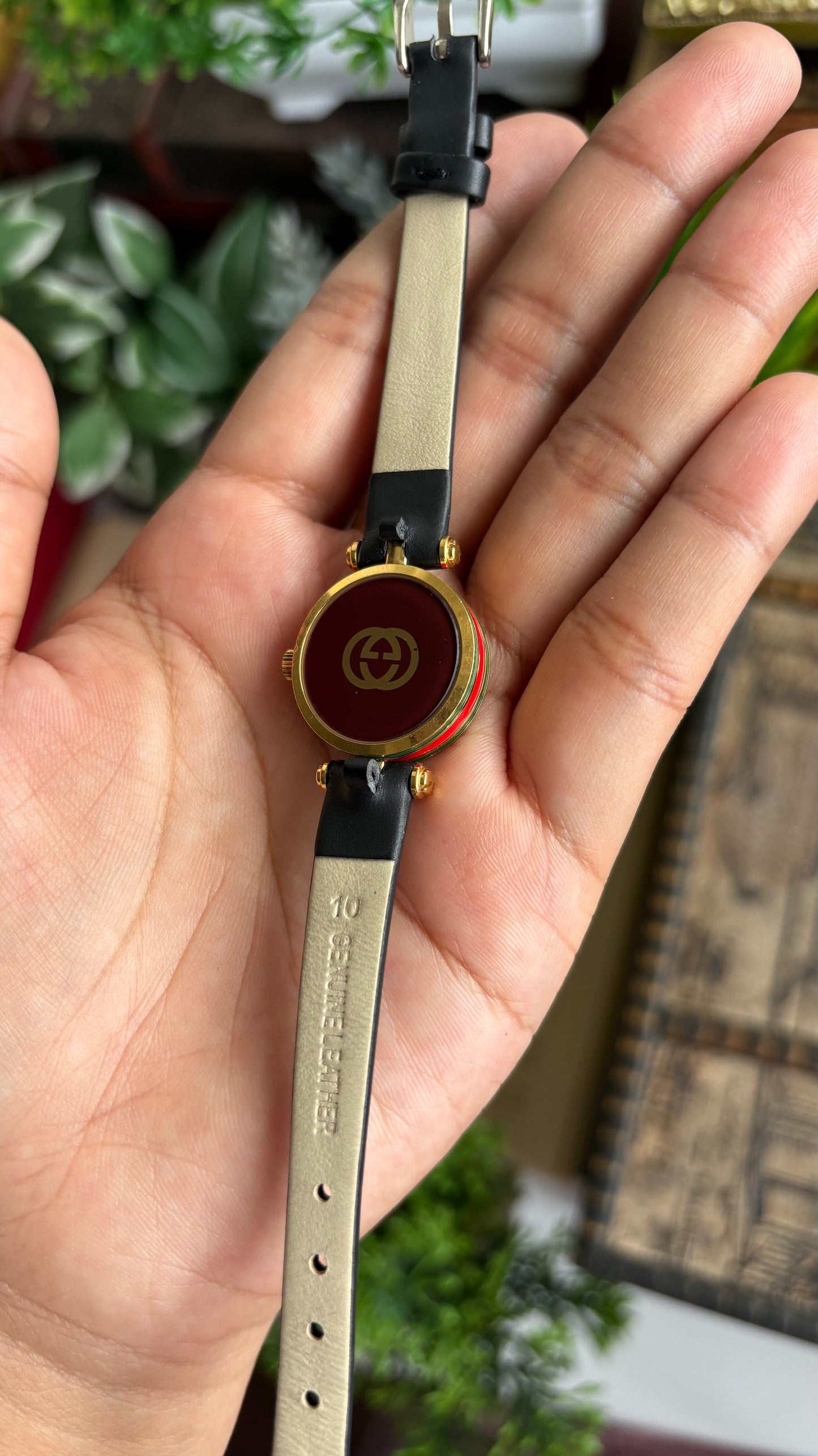 Vintage Gucci Women’s Dress Watch in Black Leather Strap Rare Cherryline Bezel Accent in Roman Dial with Gucci Box