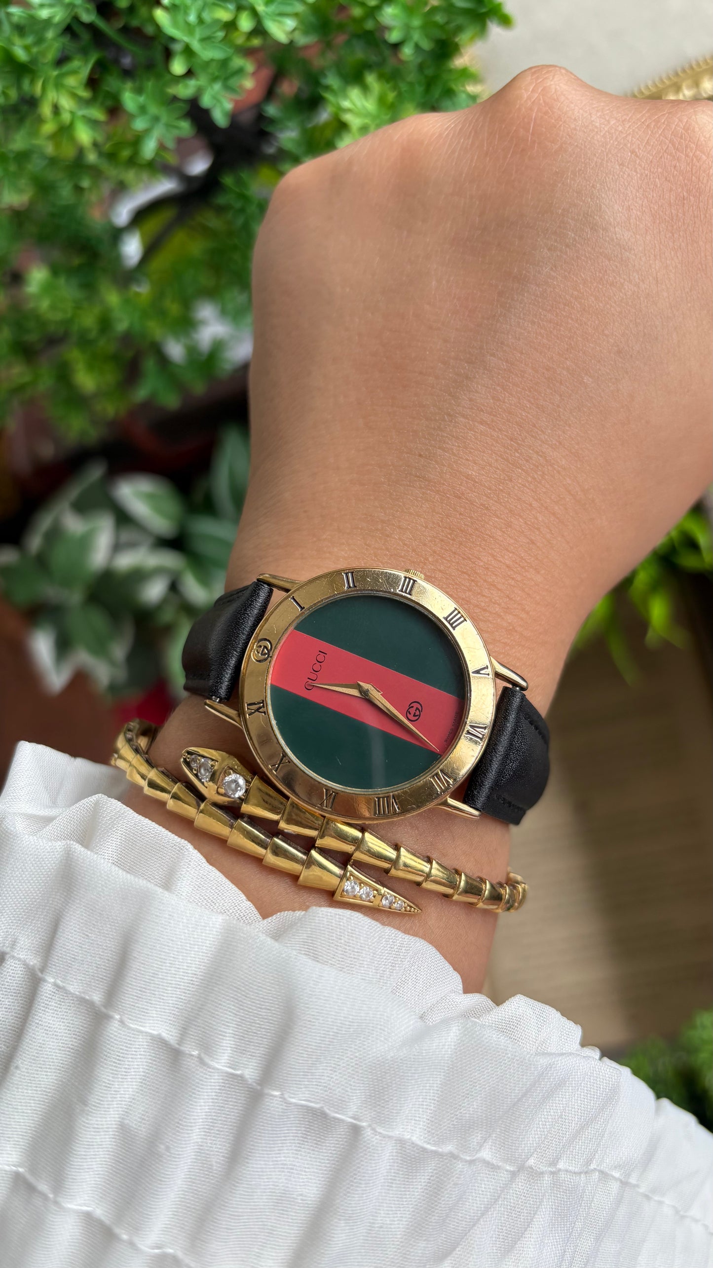 Vintage Gucci Men’s Dress Watch in Black Leather Strap Cherryline Dial with Gucci Box
