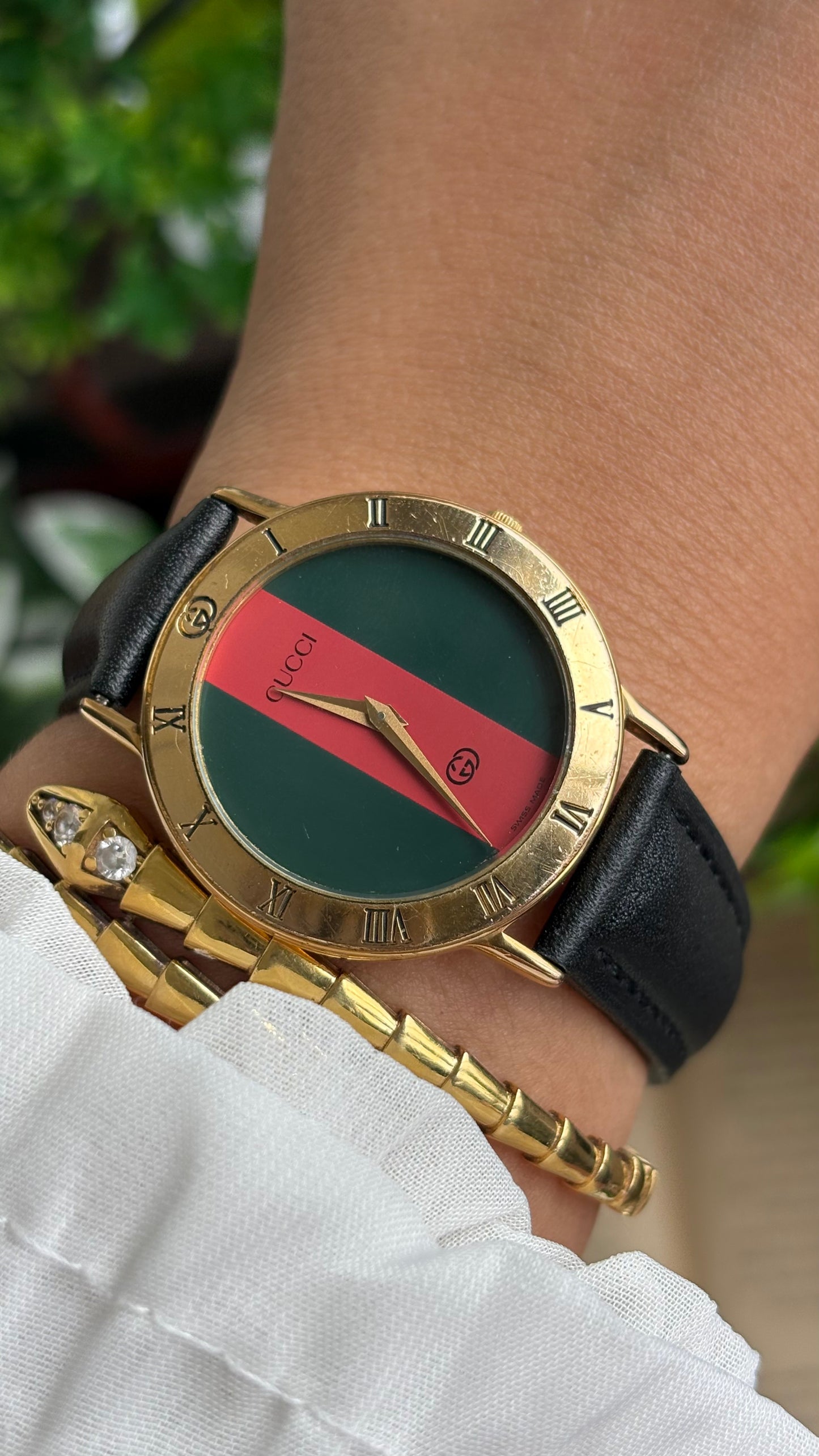 Vintage Gucci Men’s Dress Watch in Black Leather Strap Cherryline Dial with Gucci Box
