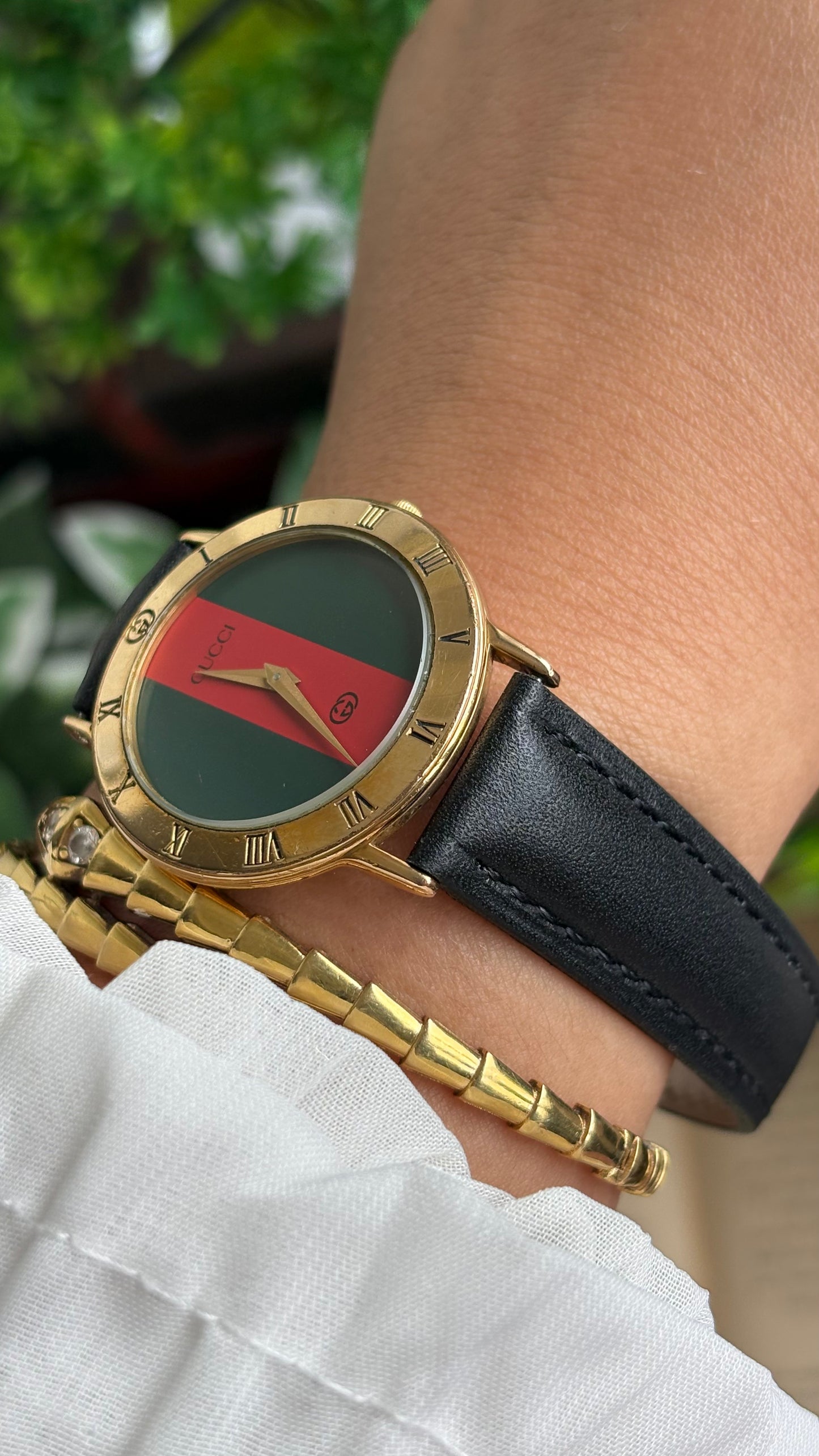 Vintage Gucci Men’s Dress Watch in Black Leather Strap Cherryline Dial with Gucci Box