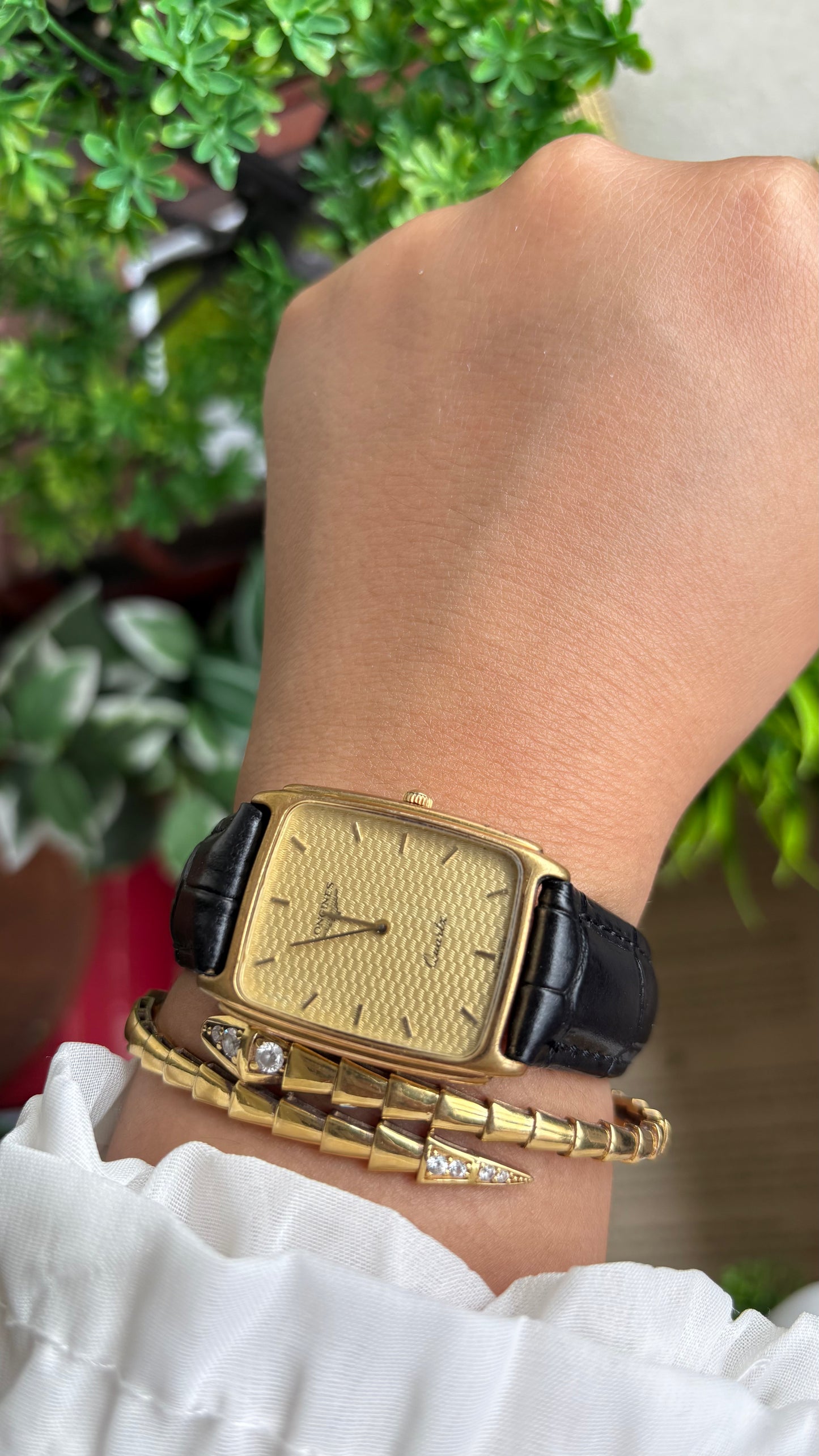 Vintage Longines Men’s Dress Watch in Black Leather Strap