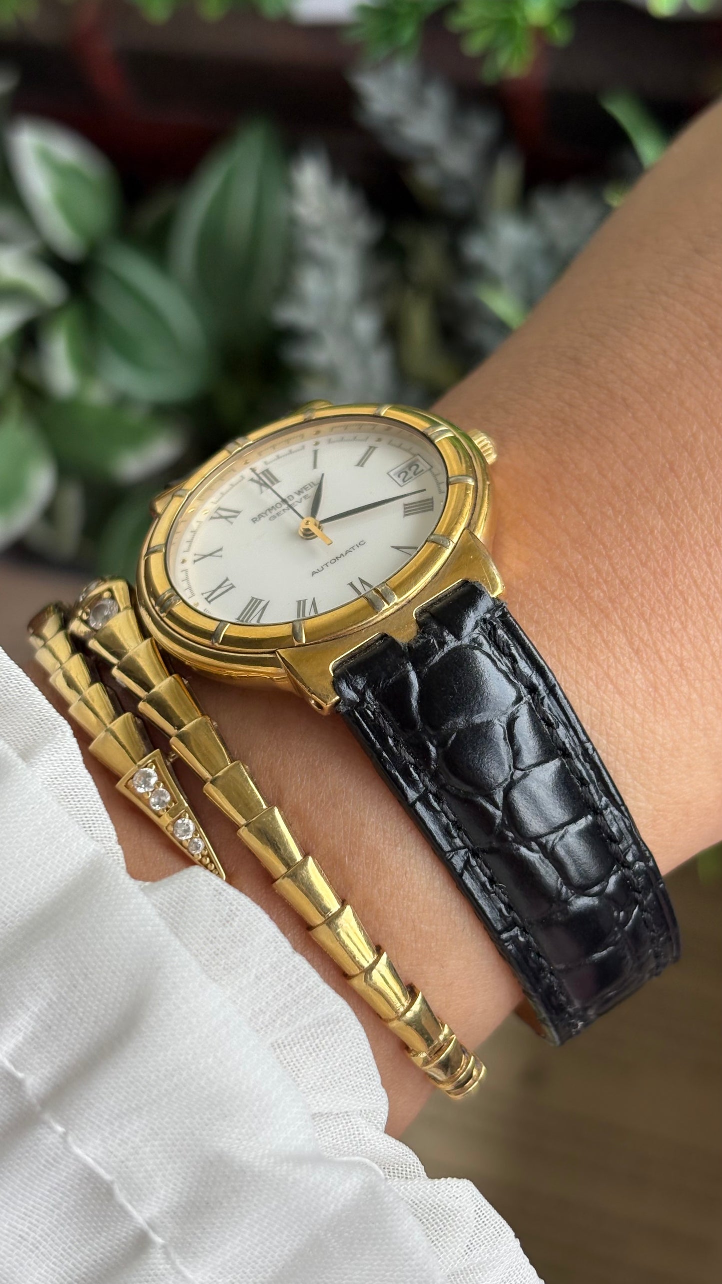 Vintage Raymond Weil Automatic Men’s Dress Watch in Black Leather Strap with Window Date Roman Dial