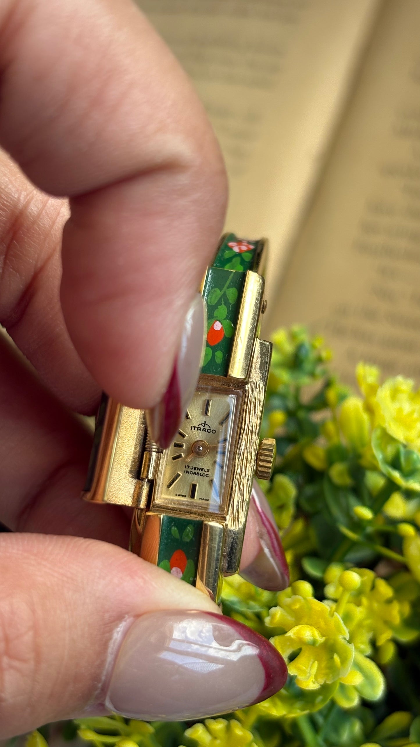 Extremely Rare Vintage Flower Peekaboo Watch in Gold Tone Swiss Made