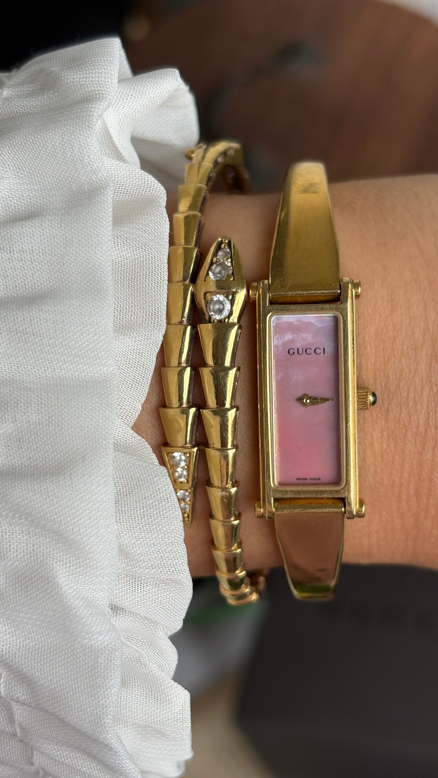 Vintage Gucci 1500L Watch in Gold Tone Mother of Pearl Pink Dial with Gucci Box