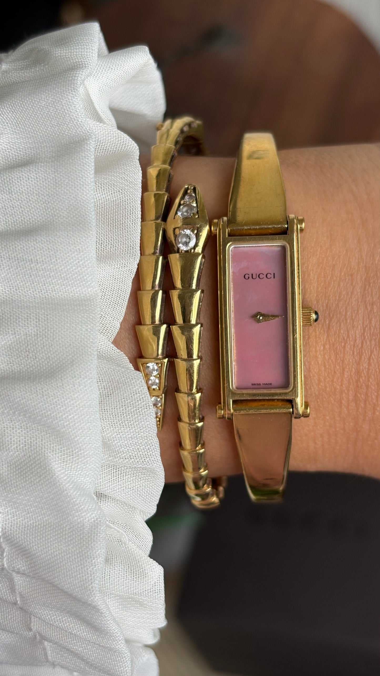 Vintage Gucci 1500L Watch in Gold Tone Mother of Pearl Pink Dial with Gucci Box