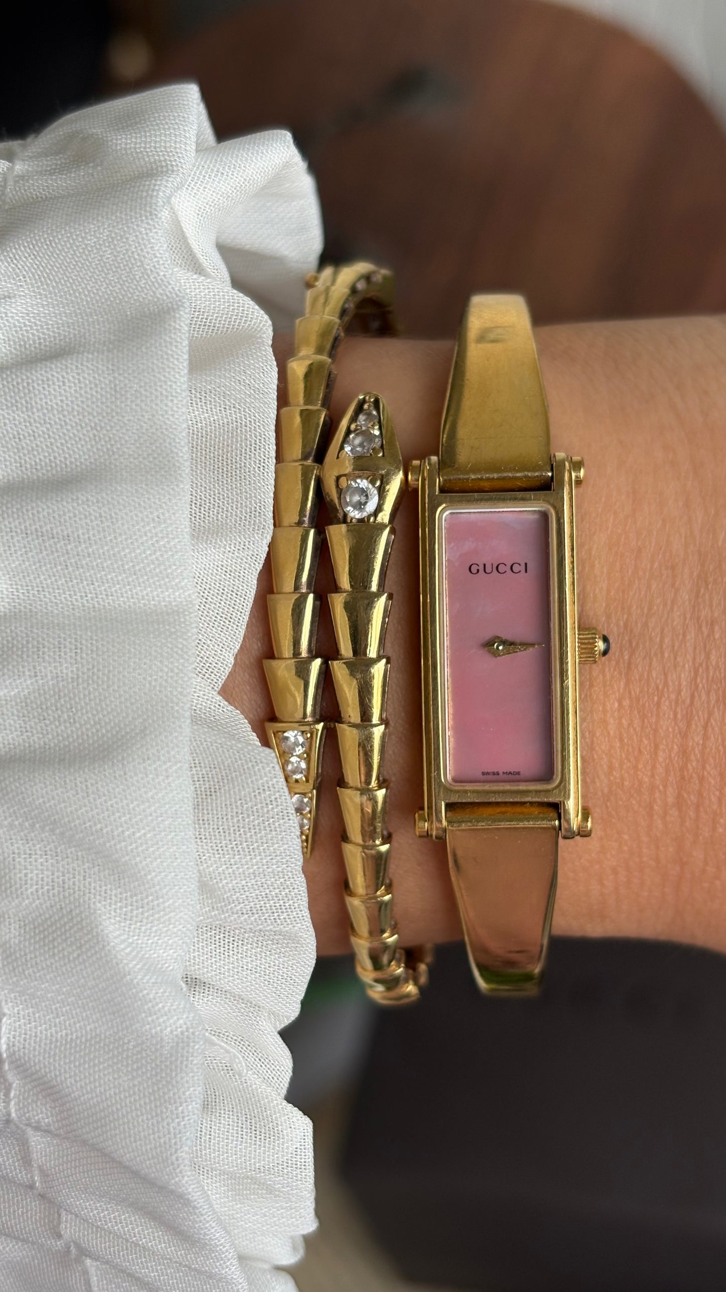 Vintage Gucci 1500L Watch in Gold Tone Mother of Pearl Pink Dial with Gucci Box