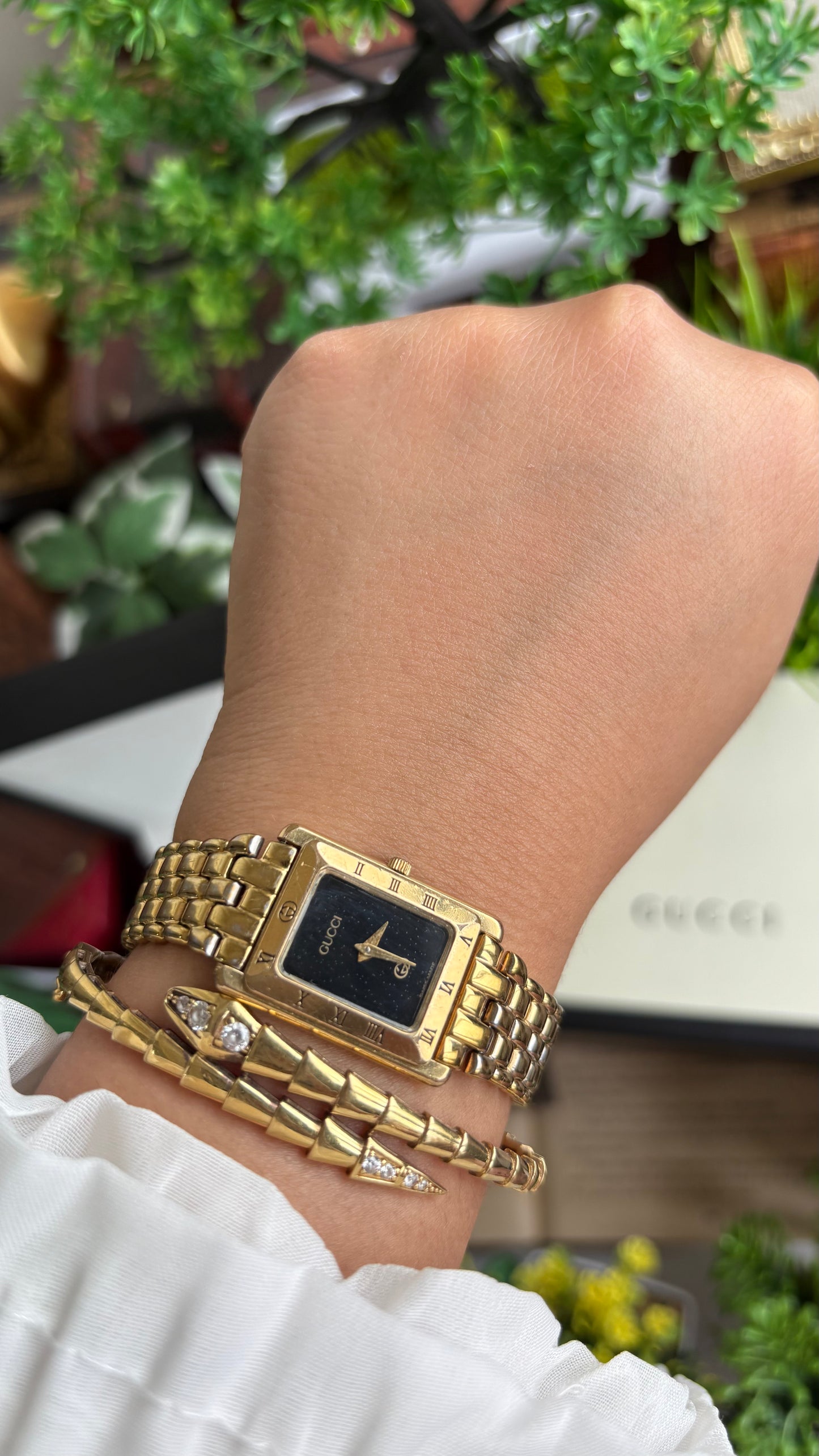 Vintage Gucci 4200L Tank Watch in Gold Tone Black Dial with Gucci Box