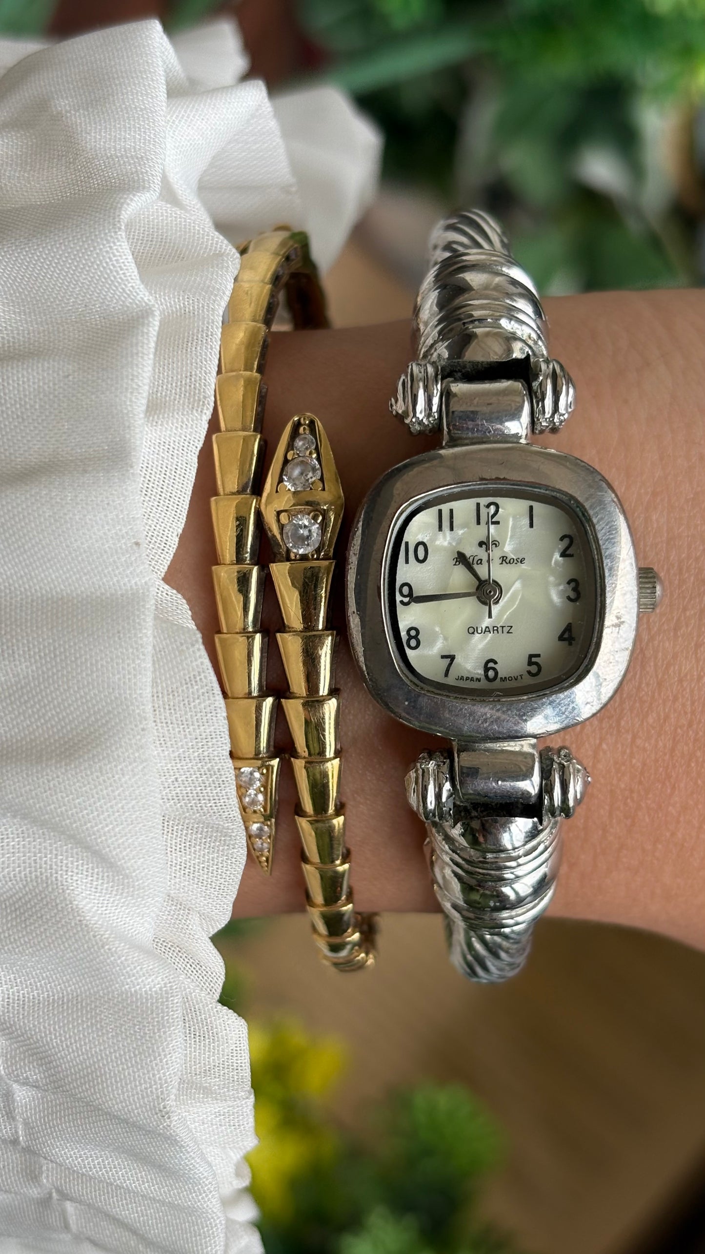 Vintage Bella & Rose Watch in Silver Tone Mother of Pearl Dial