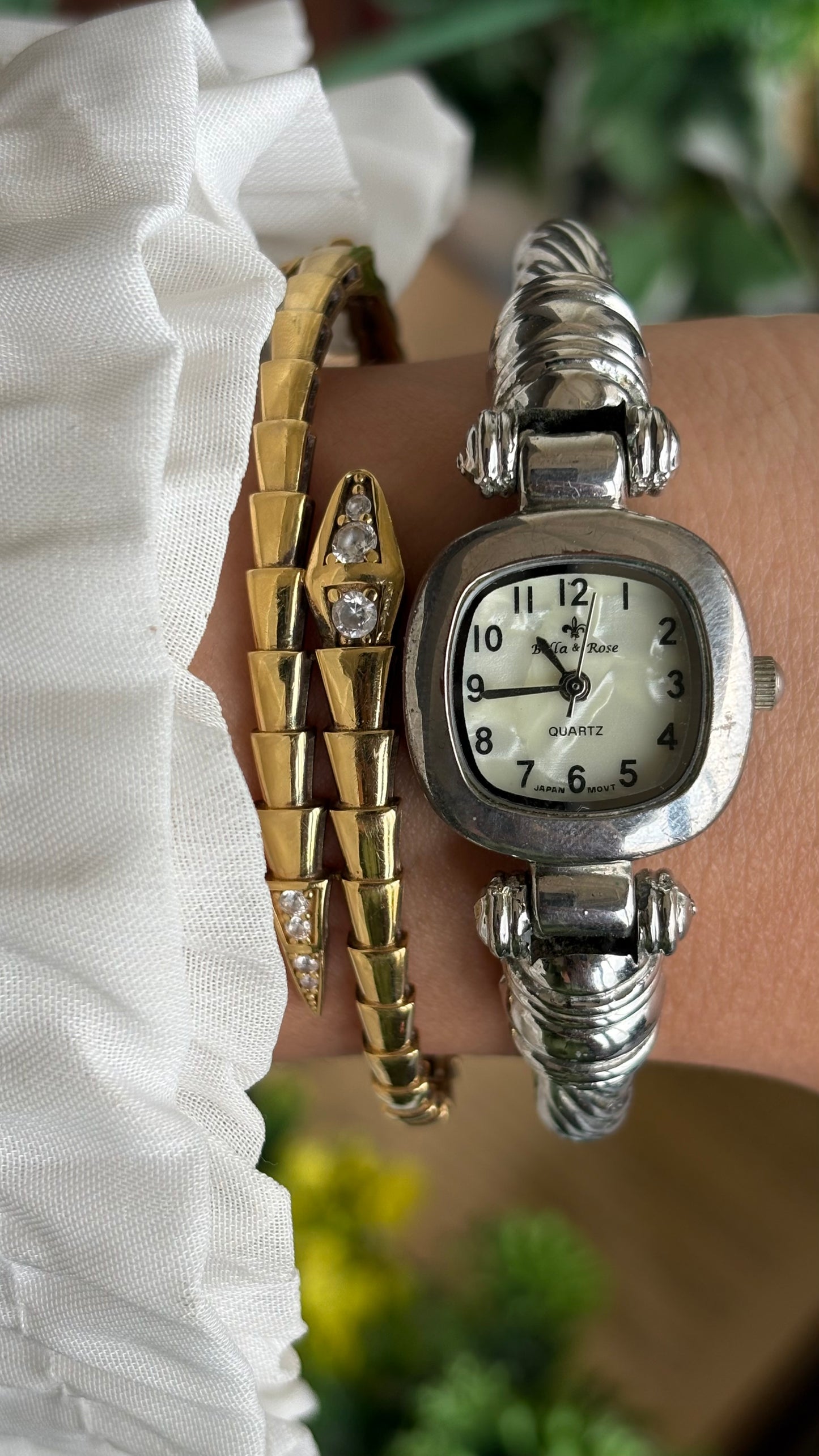 Vintage Bella & Rose Watch in Silver Tone Mother of Pearl Dial