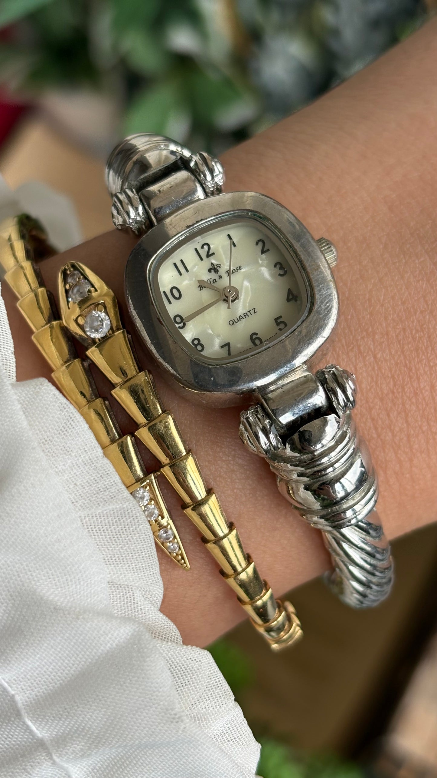 Vintage Bella & Rose Watch in Silver Tone Mother of Pearl Dial
