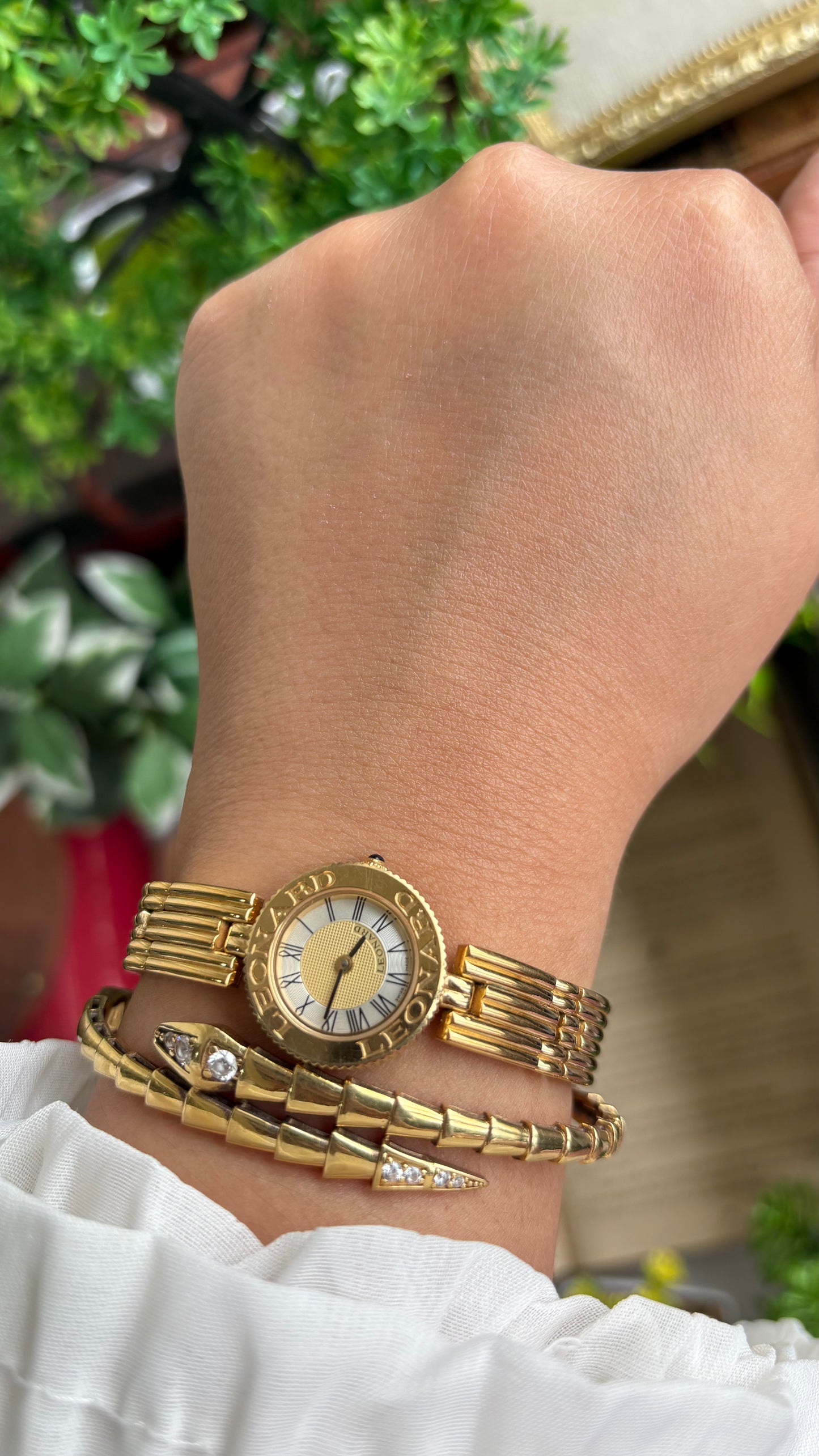 Vintage Leonard Swiss Designer’s Watch in Gold Tone Roman Dial