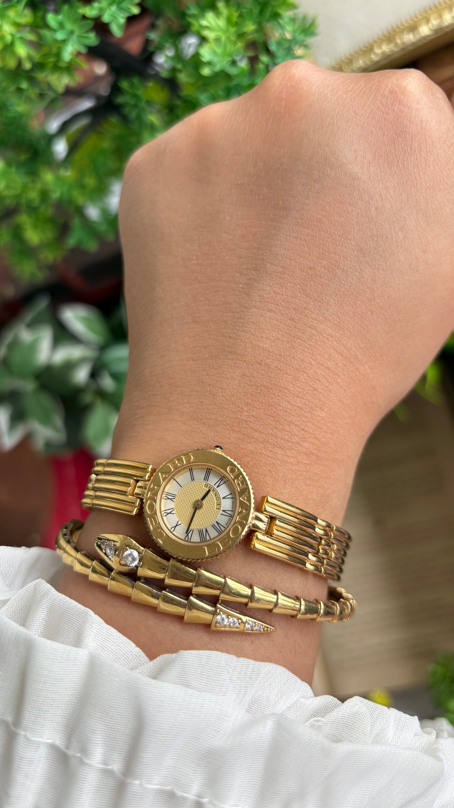 Vintage Leonard Swiss Designer’s Watch in Gold Tone Roman Dial