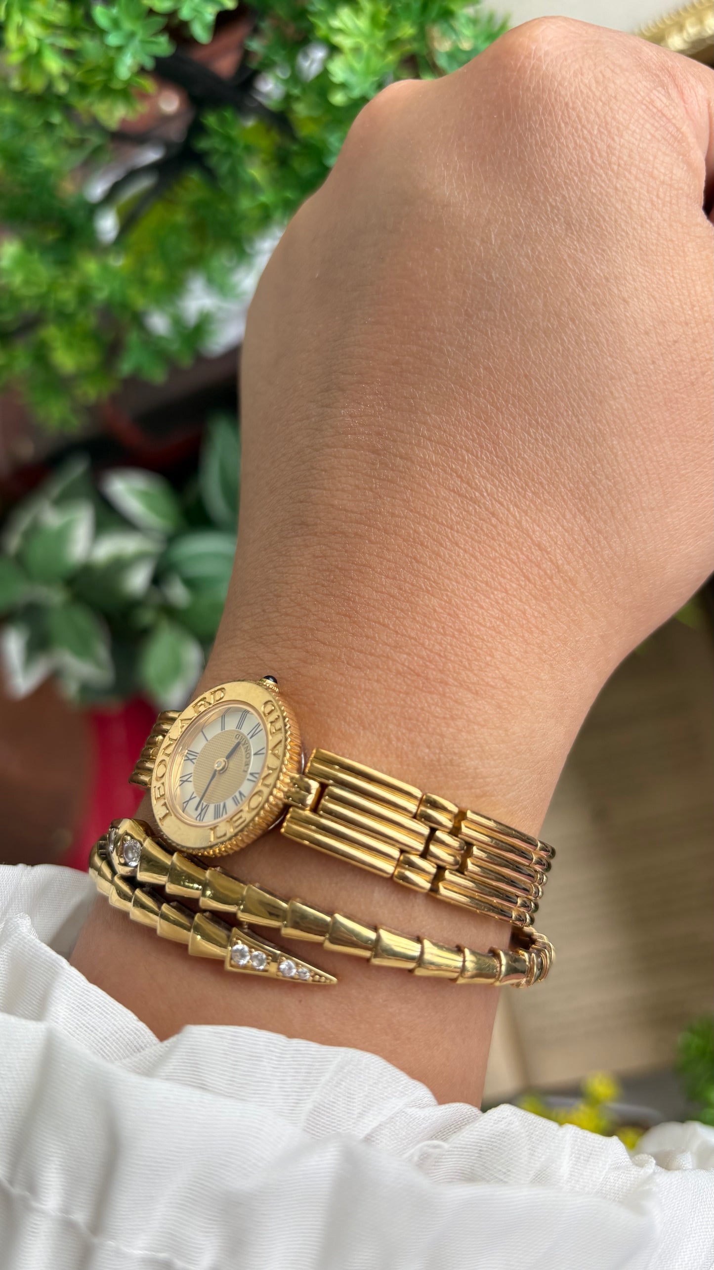 Vintage Leonard Swiss Designer’s Watch in Gold Tone Roman Dial