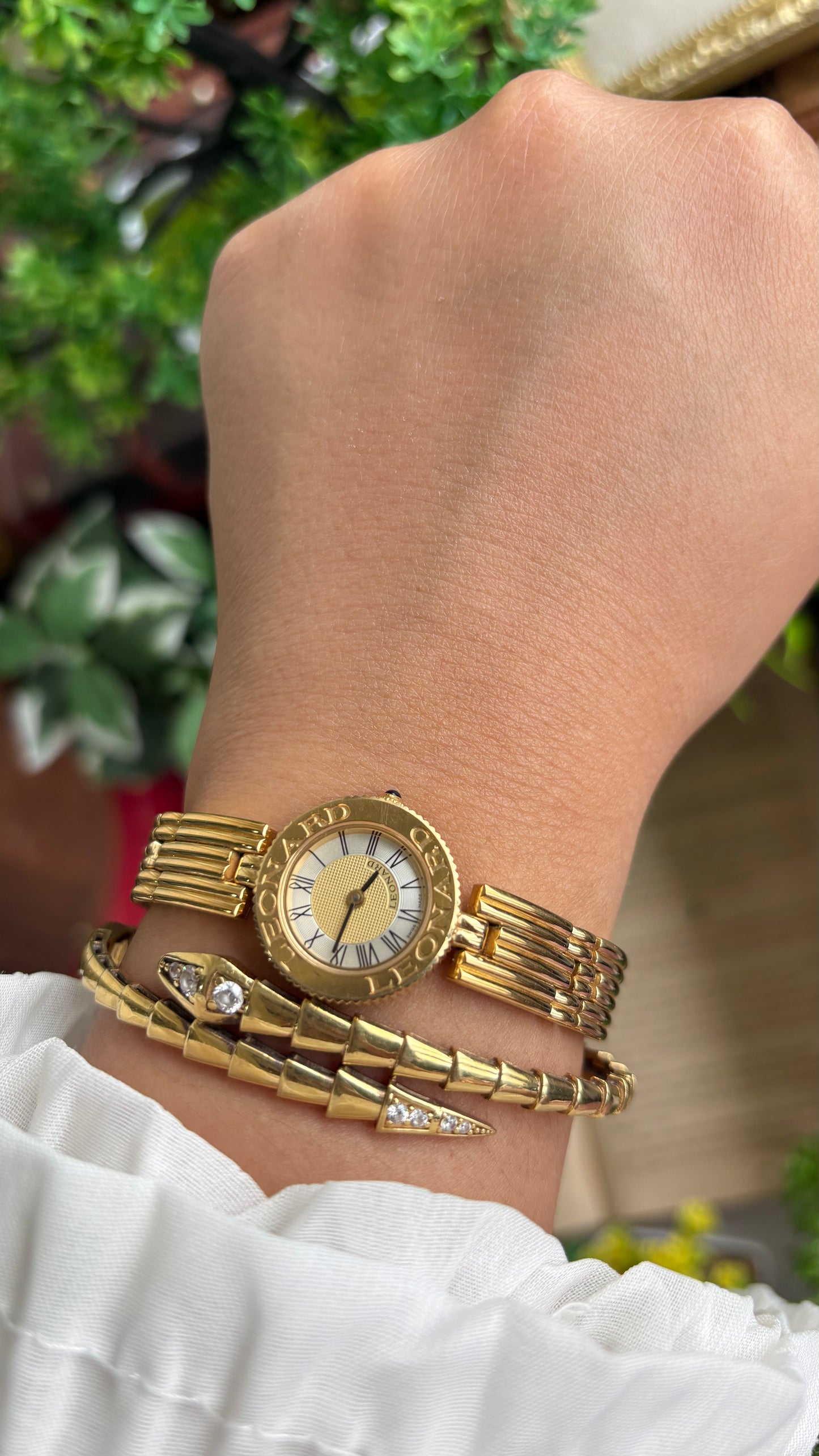 Vintage Leonard Swiss Designer’s Watch in Gold Tone Roman Dial