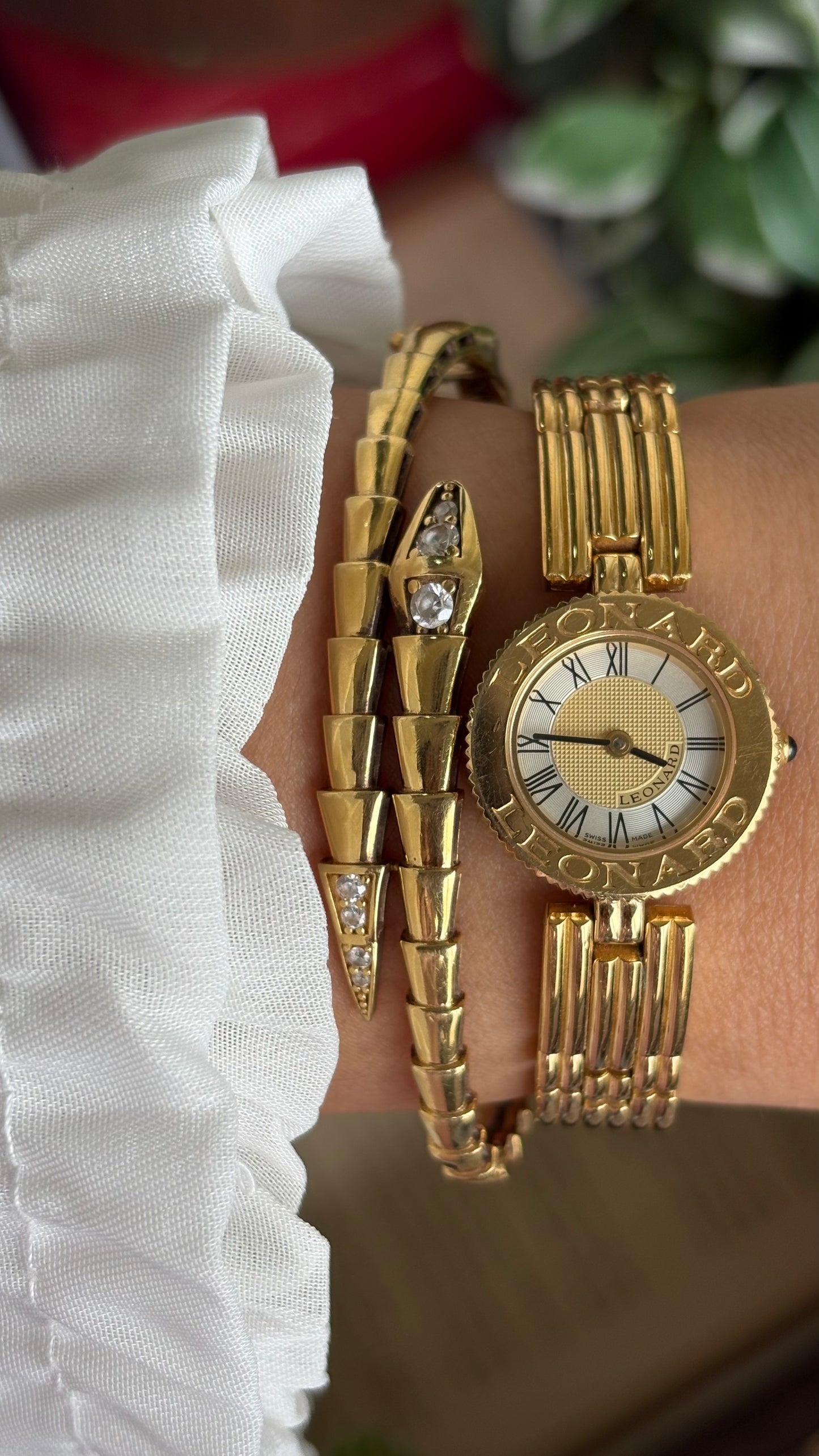 Vintage Leonard Swiss Designer’s Watch in Gold Tone Roman Dial