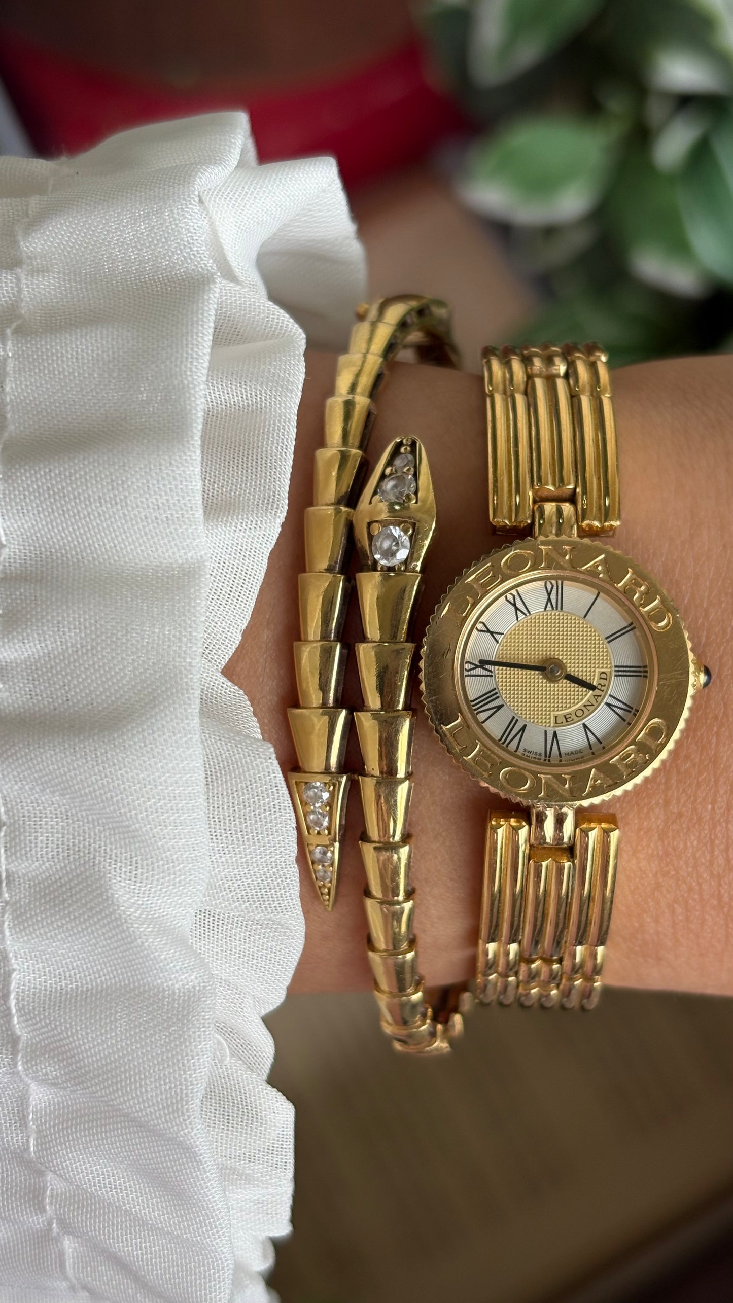 Vintage Leonard Swiss Designer’s Watch in Gold Tone Roman Dial