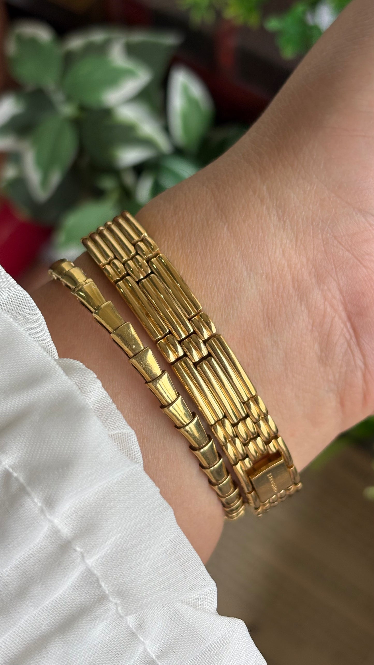 Vintage Leonard Swiss Designer’s Watch in Gold Tone Roman Dial