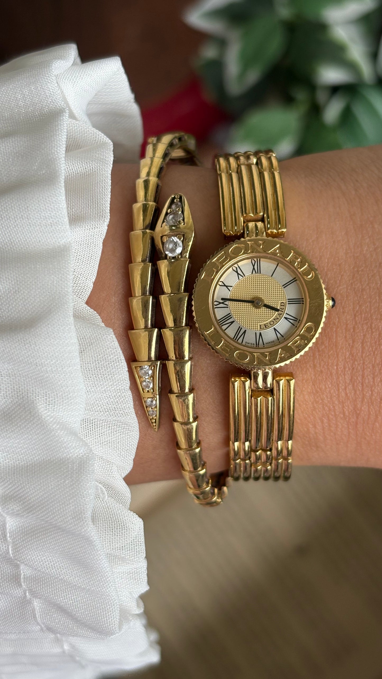 Vintage Leonard Swiss Designer’s Watch in Gold Tone Roman Dial
