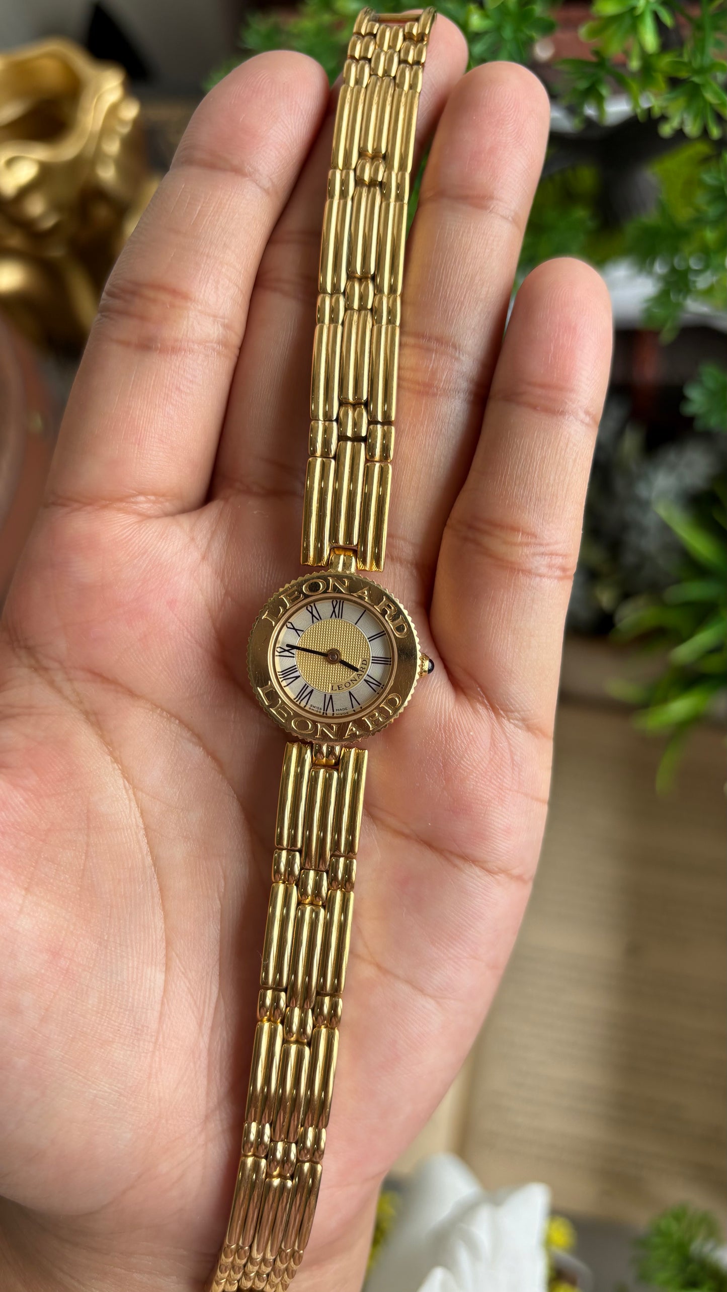 Vintage Leonard Swiss Designer’s Watch in Gold Tone Roman Dial