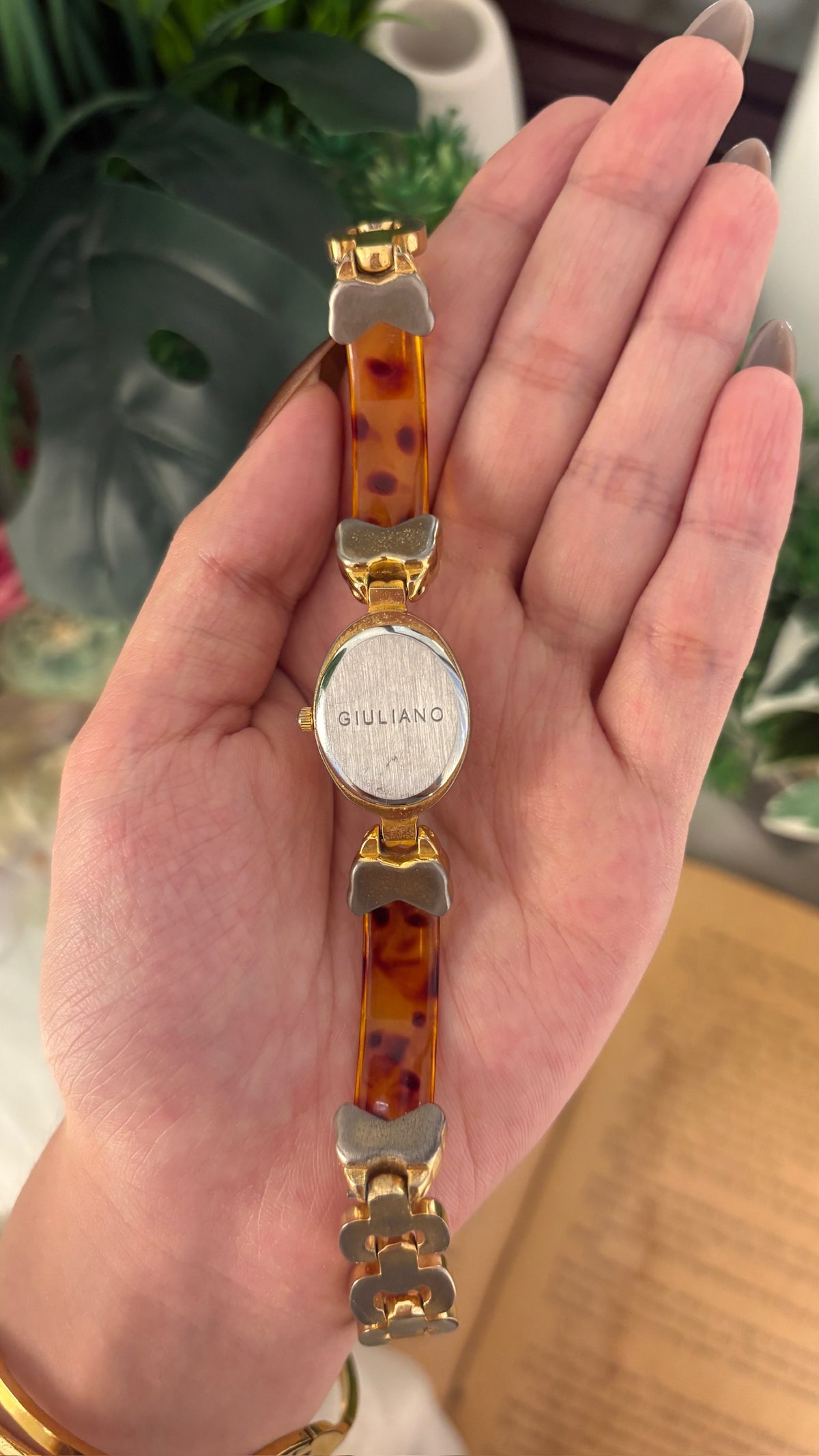 Rare Vintage Giuliano Tortoise Oval Dial Shell Bangle Watch in Gold Tone Quartz