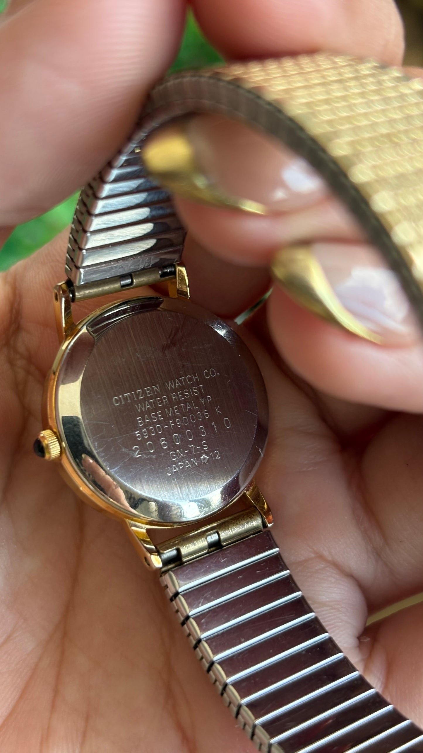 Vintage Citizen Watch in Gold Tone Stretch Strap
