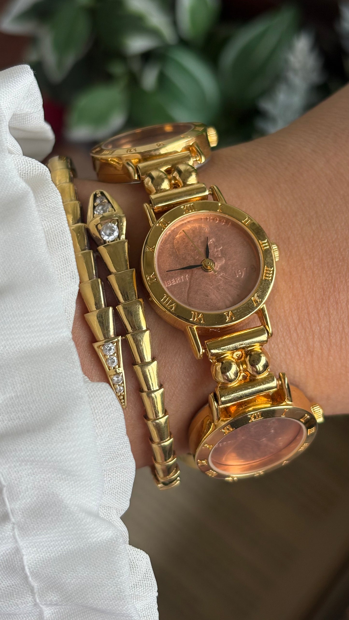 Extremely Rare Vintage Liberty 1978 Watch in Gold Tone Pink Dial