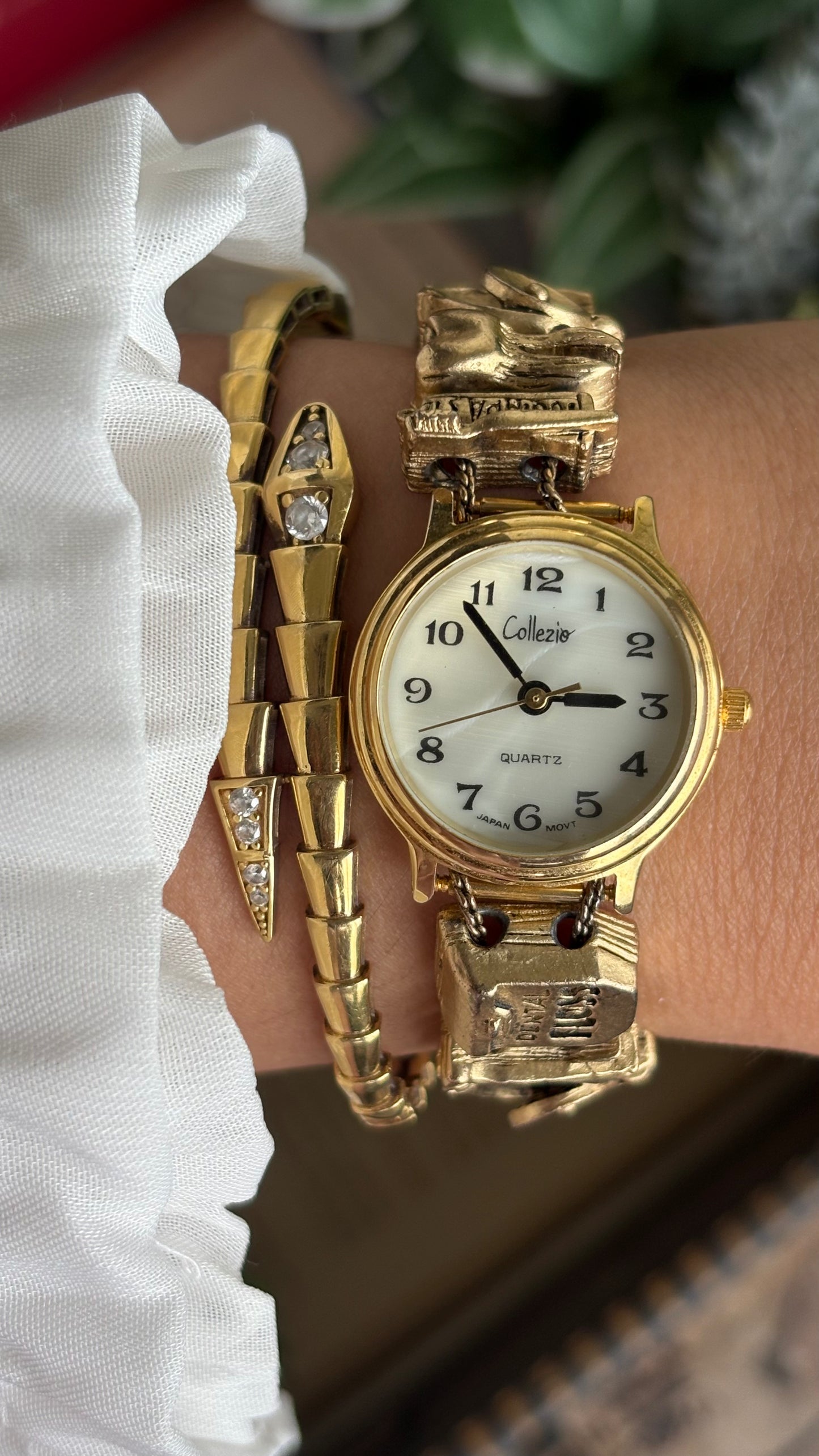 Vintage Collezio Doctor of Dentistry Charm Watch in Gold Tone