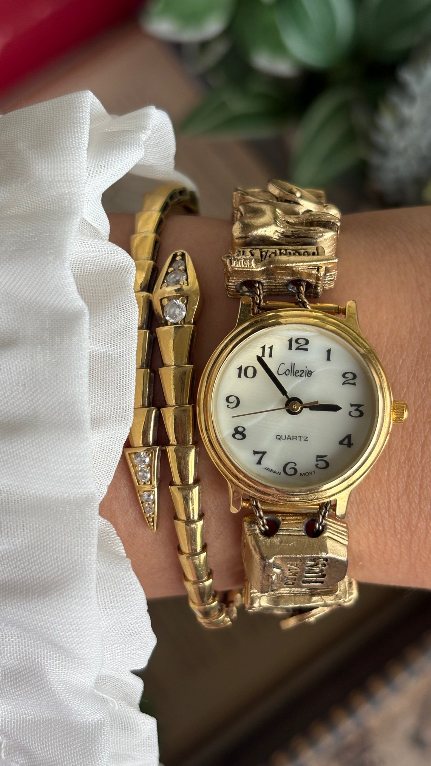 Vintage Collezio Doctor of Dentistry Charm Watch in Gold Tone