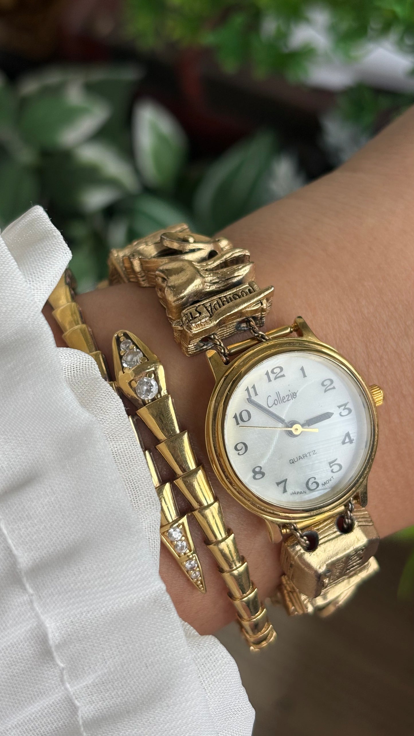 Vintage Collezio Doctor of Dentistry Charm Watch in Gold Tone