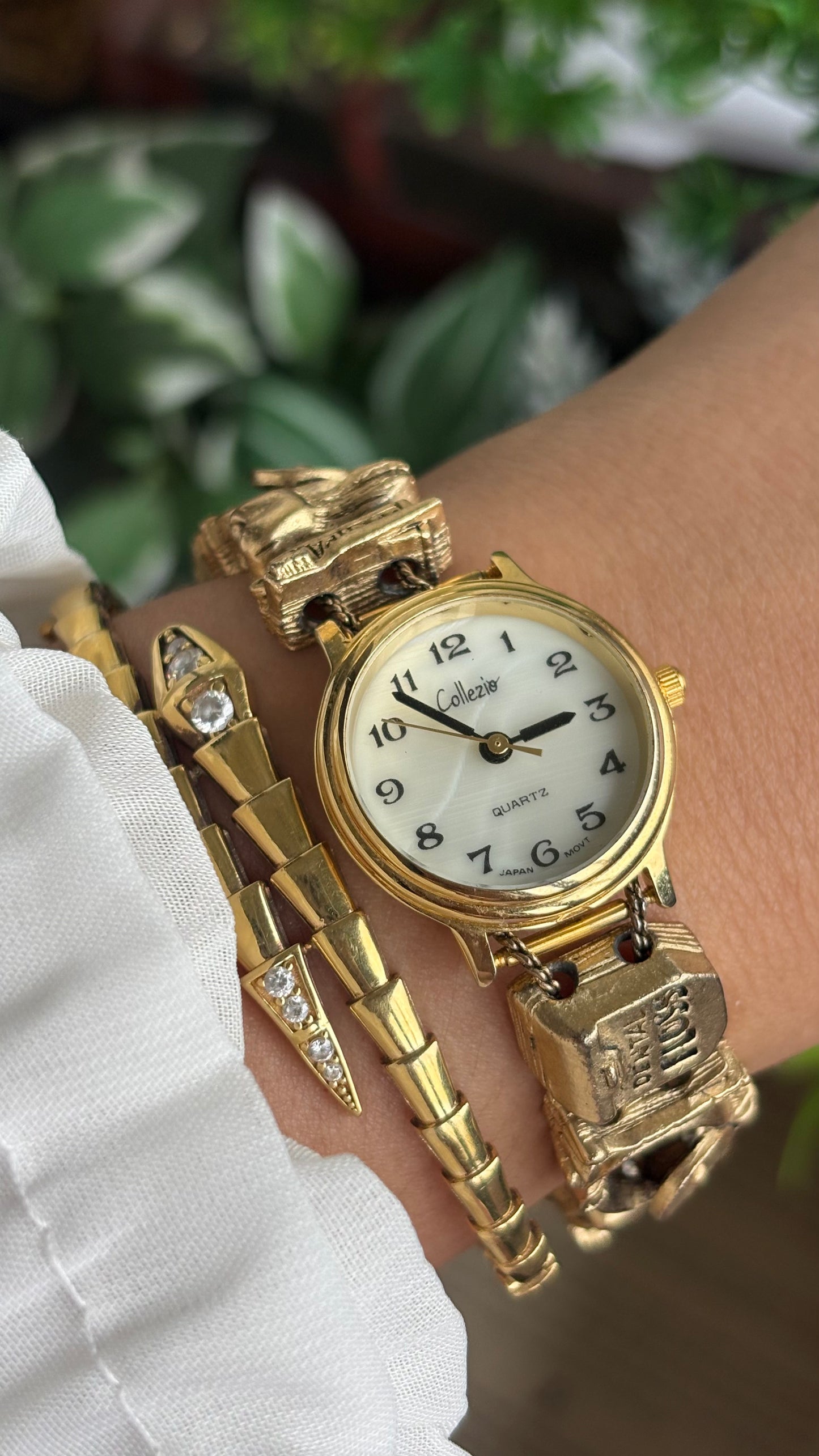 Vintage Collezio Doctor of Dentistry Charm Watch in Gold Tone